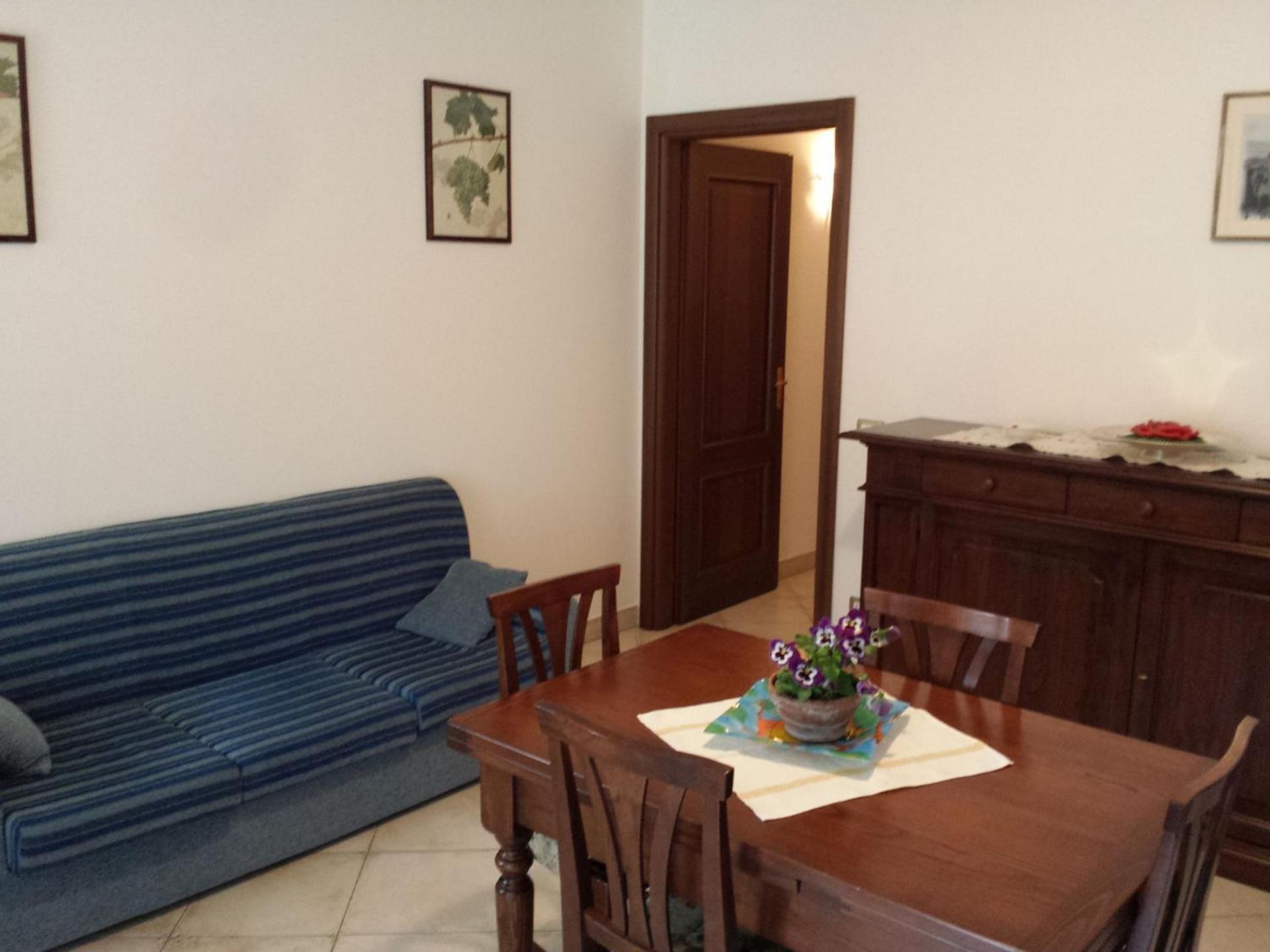 One-Bedroom Apartment with Balcony photo 1
