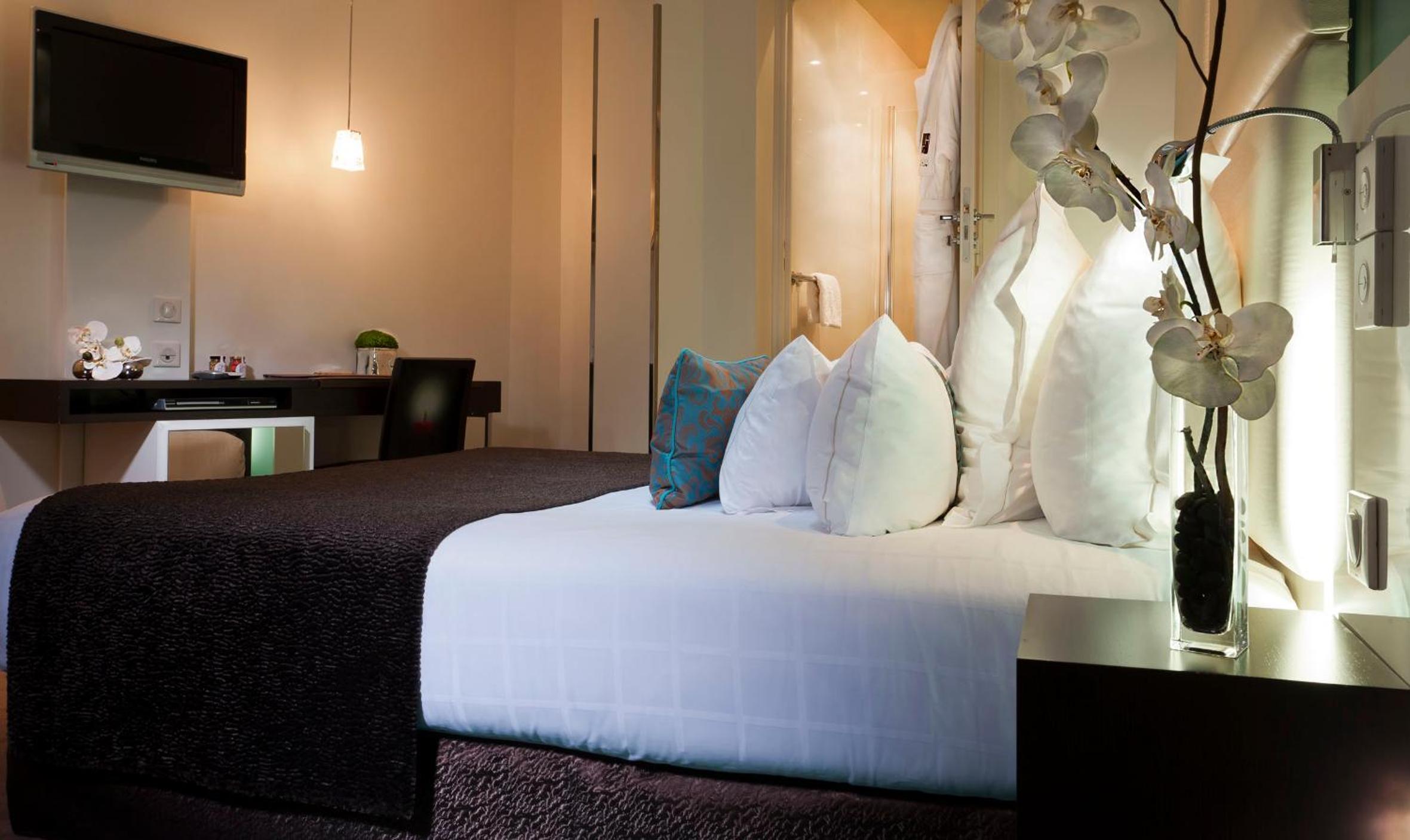 Deluxe Double Room photo 2