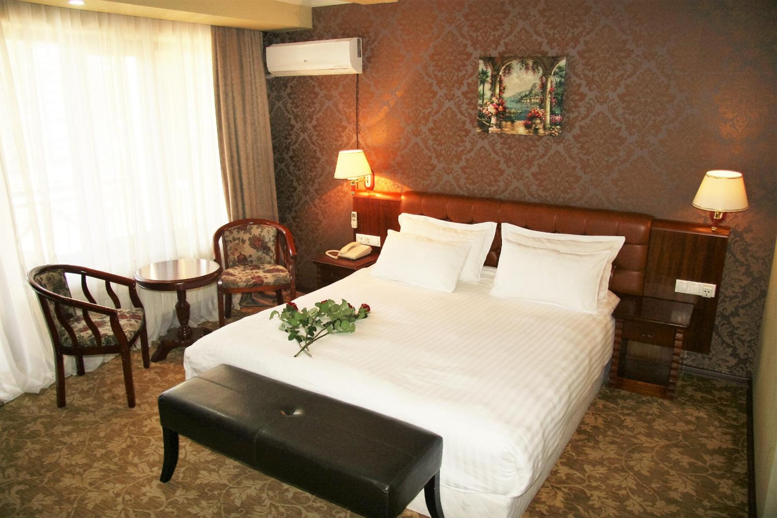 Standard Double Room - Photo 2
