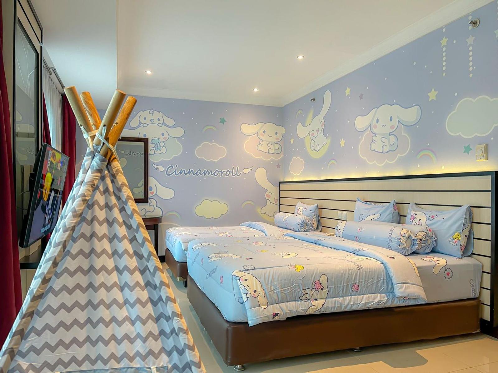 Deluxe Sanrio Room