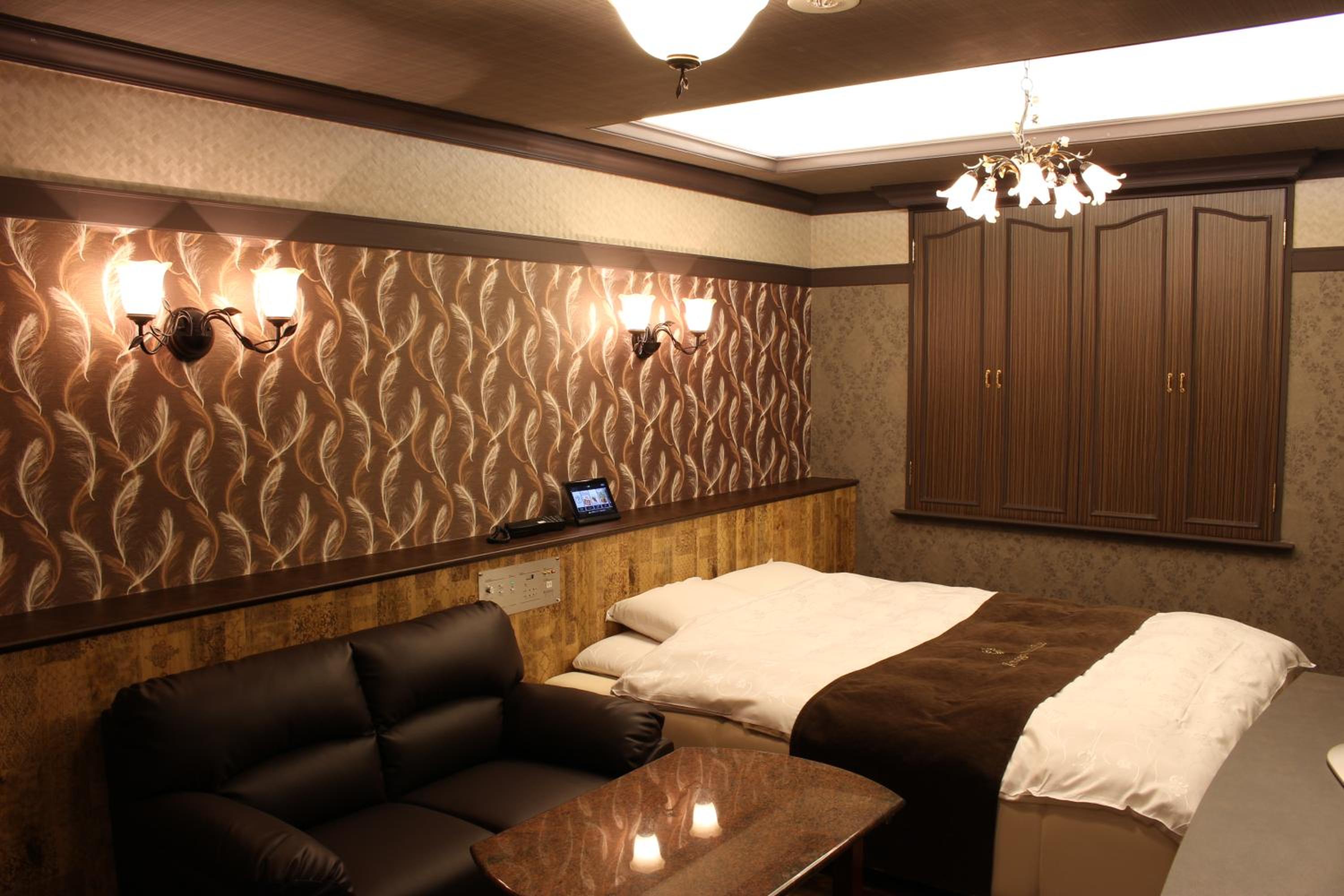 Deluxe King Room - Photo 3