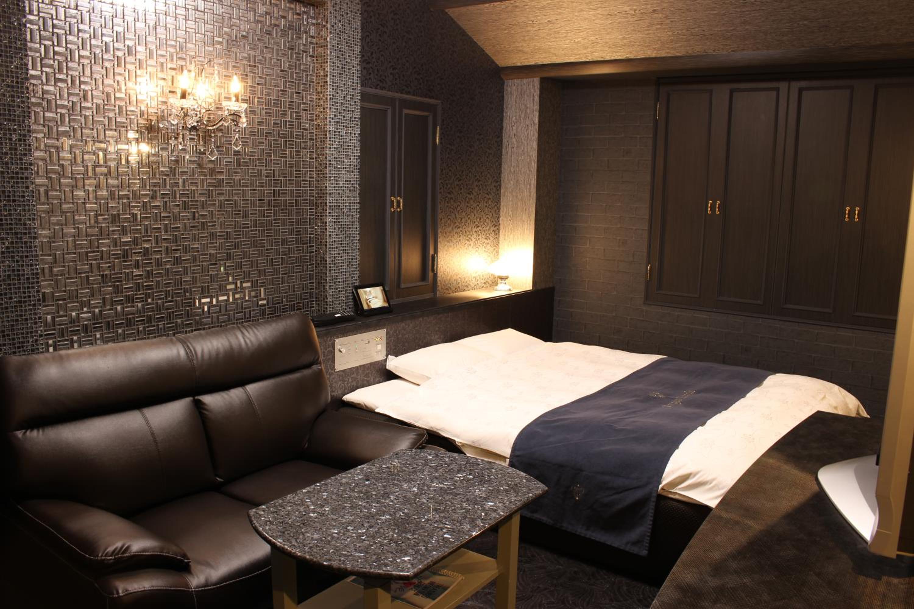 Deluxe King Room - Photo 2