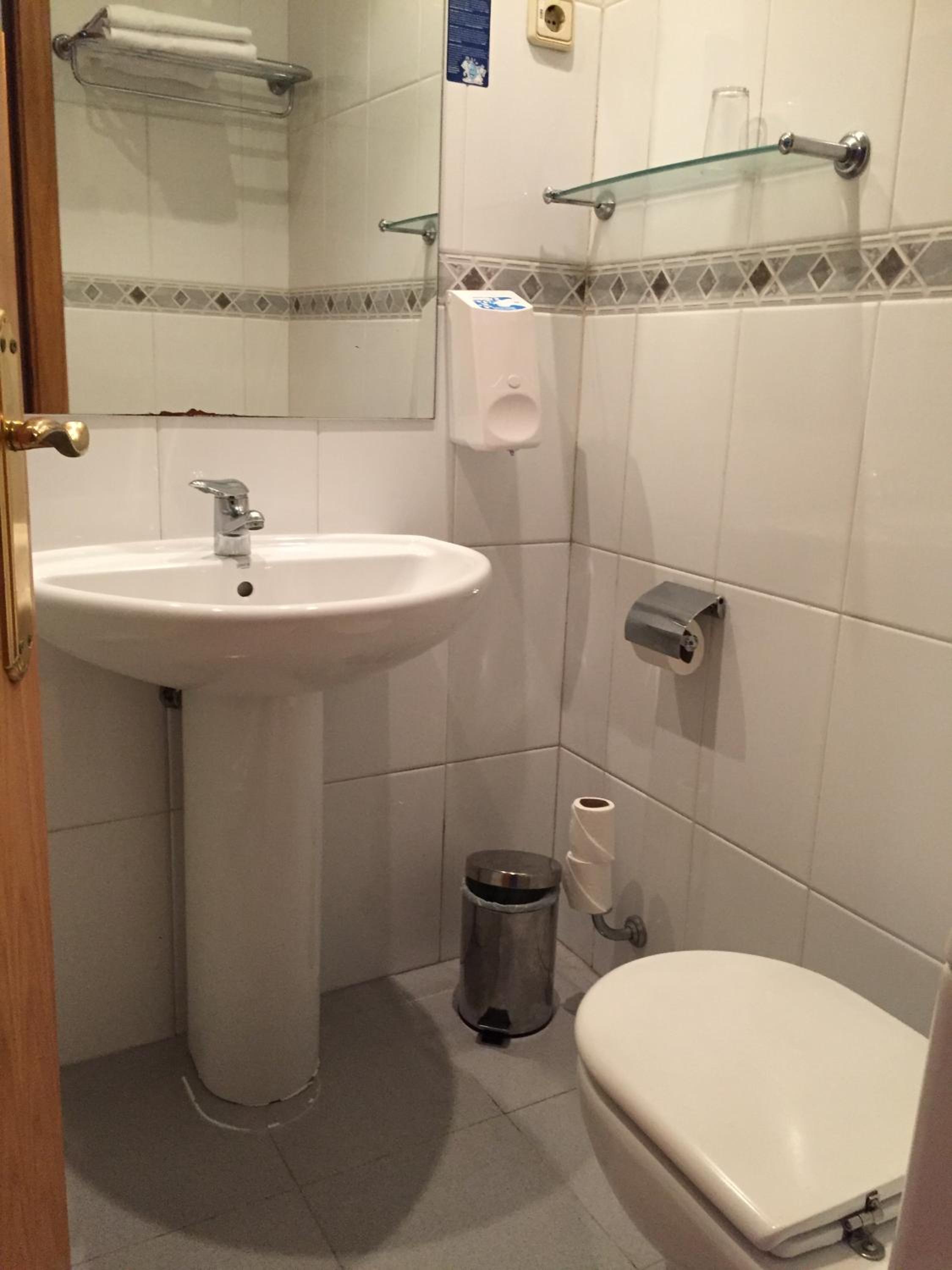 Triple Room - Photo 2