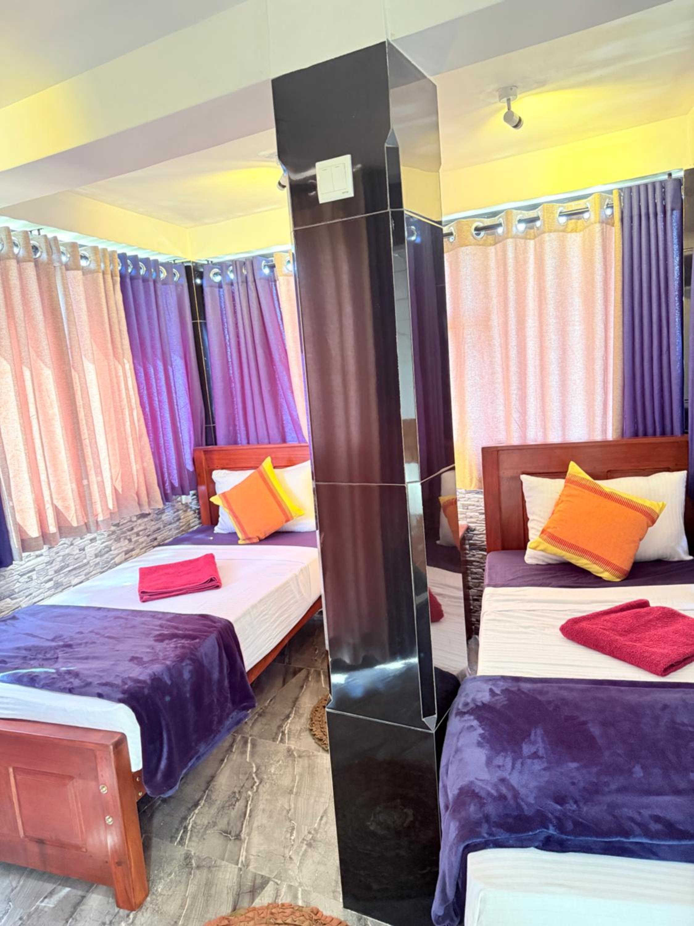 Deluxe Family Suite photo 3