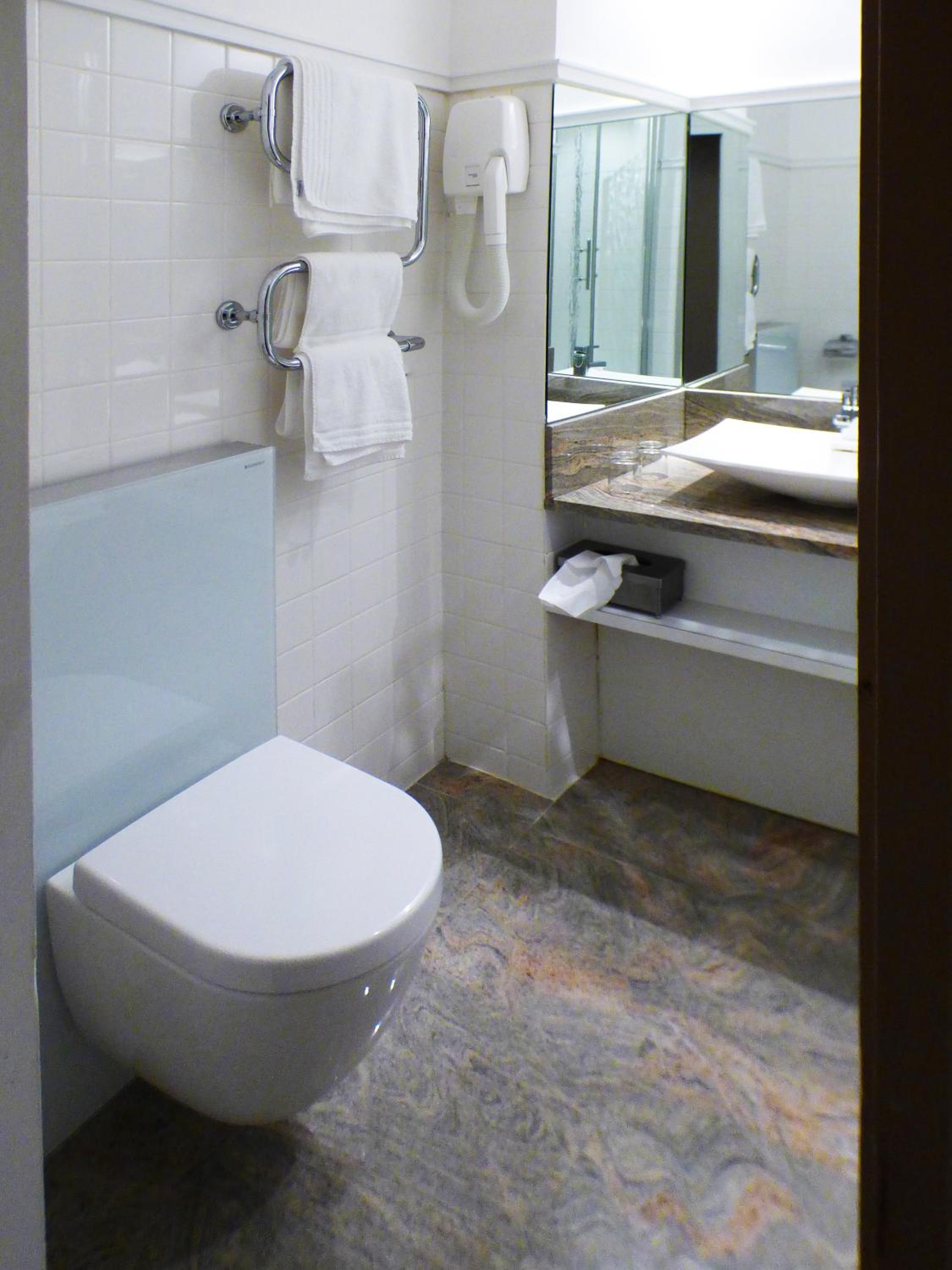 Executive Double Room - Photo 12