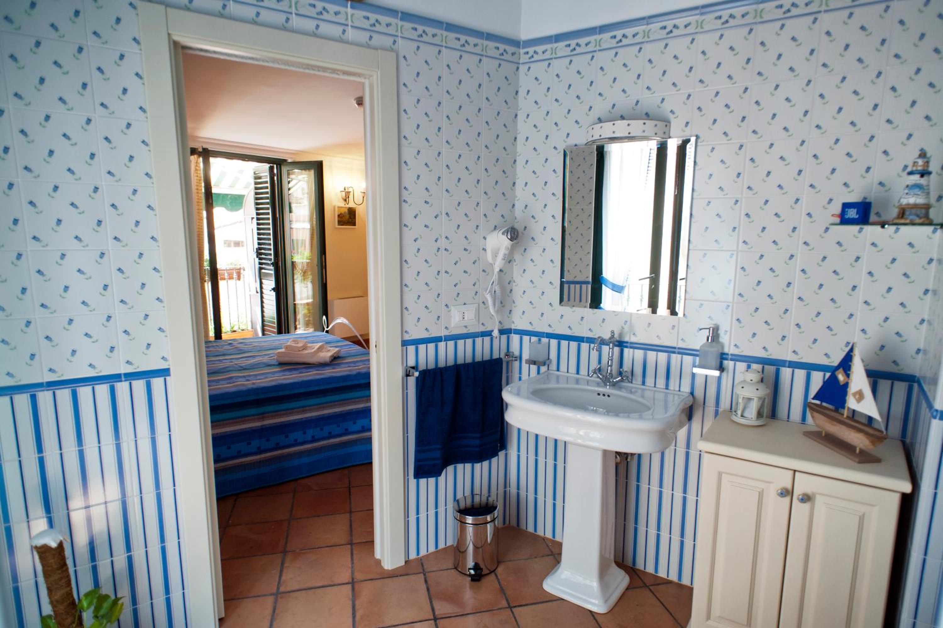 Double Room with Balcony photo 2