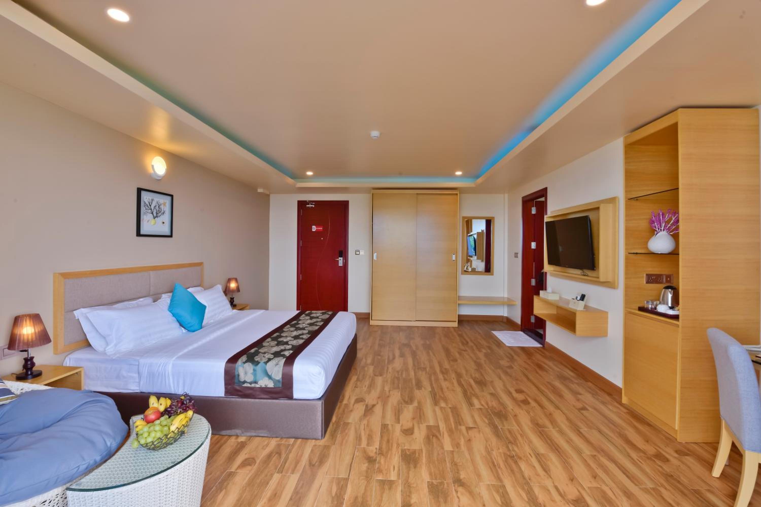 Executive Suite (10% off on Spa, Scheduled Excursions and Romantic Dinners [Terms and Conditions apply]) photo 2