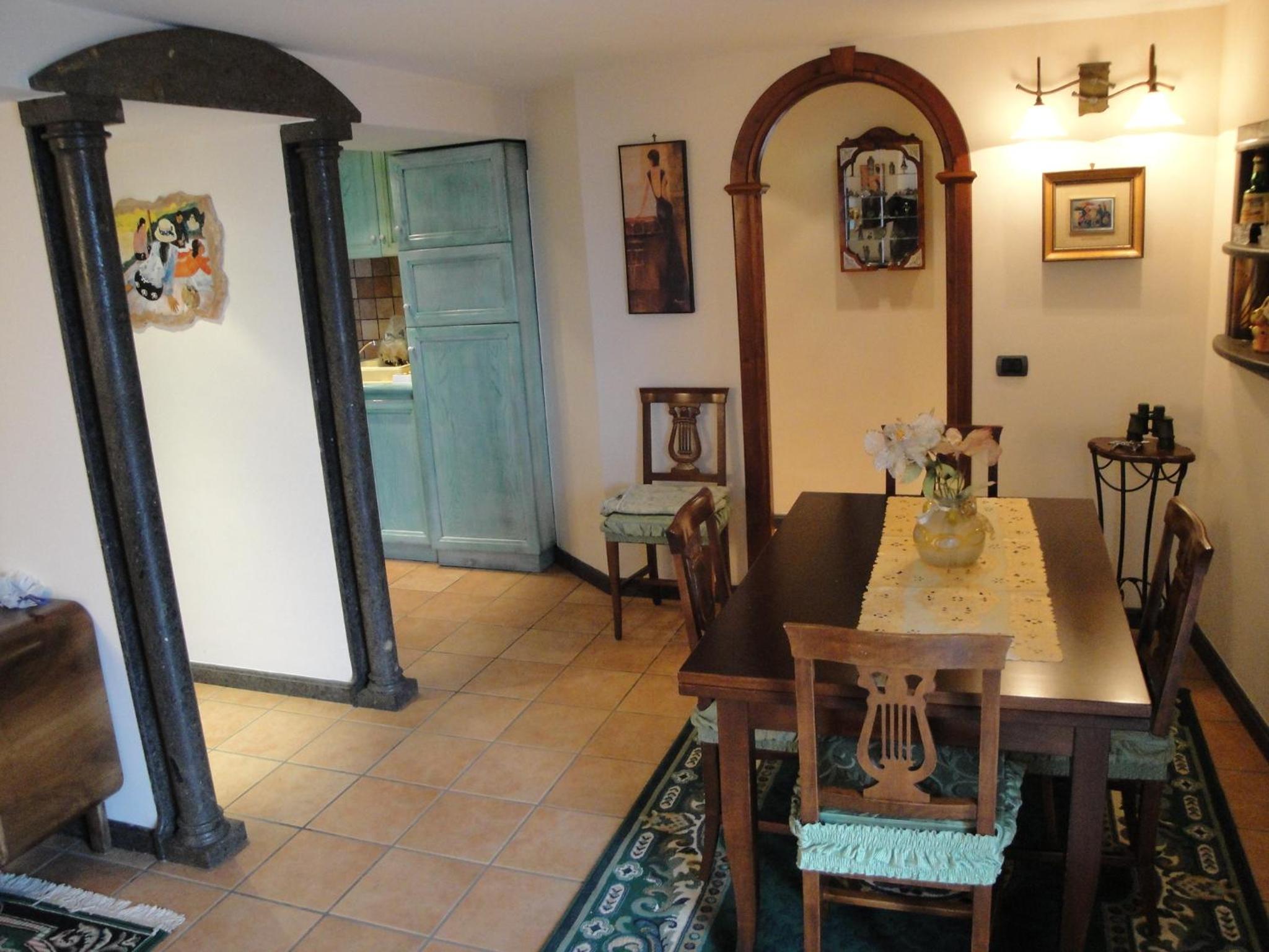 Apartment with Terrace - Photo 12