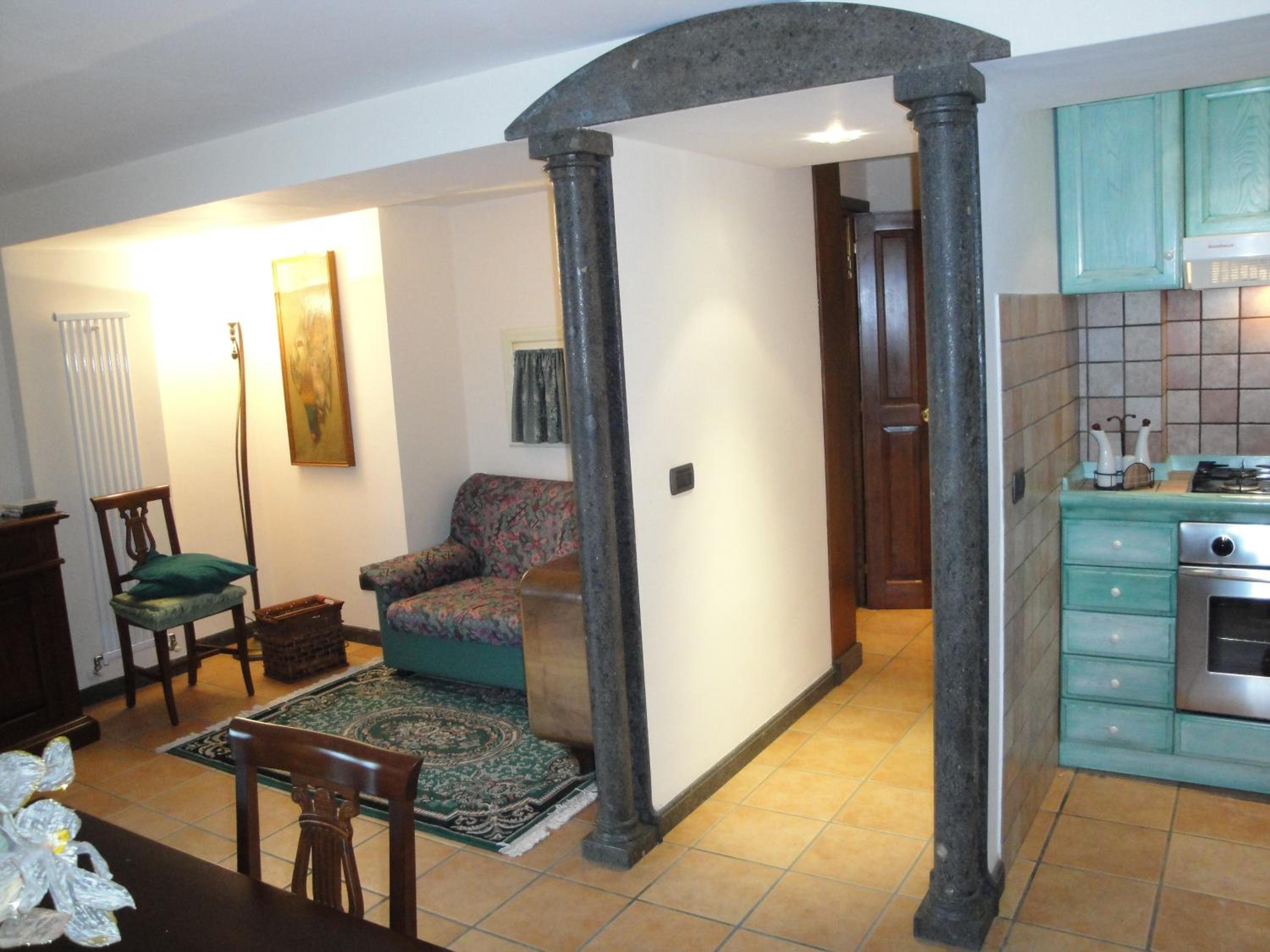 Apartment with Terrace - Photo 14