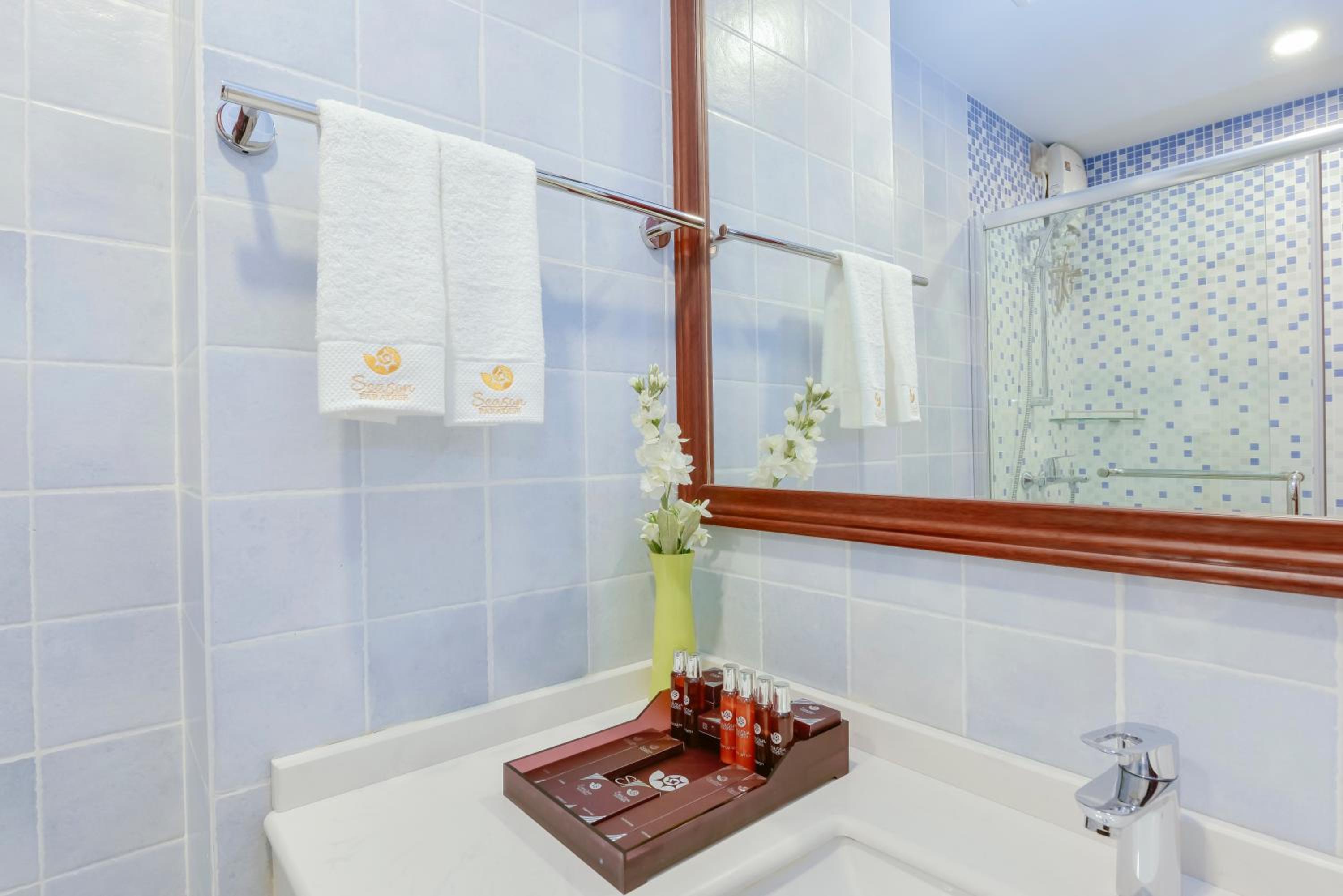 Double or Twin Room with Sea View (10% off on Spa, Scheduled Excursions and Romantic Dinners [Terms and Conditions apply]) photo 2