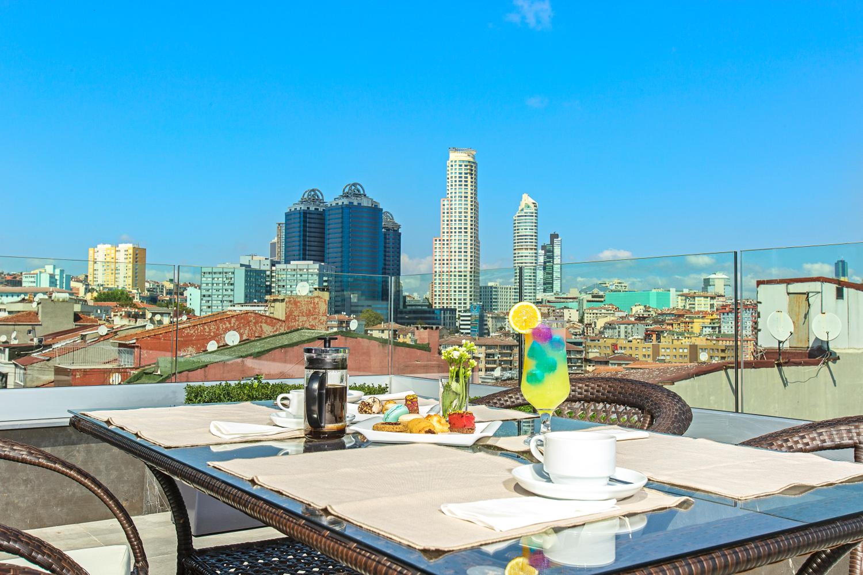 Superior Suite with Terrace photo 3