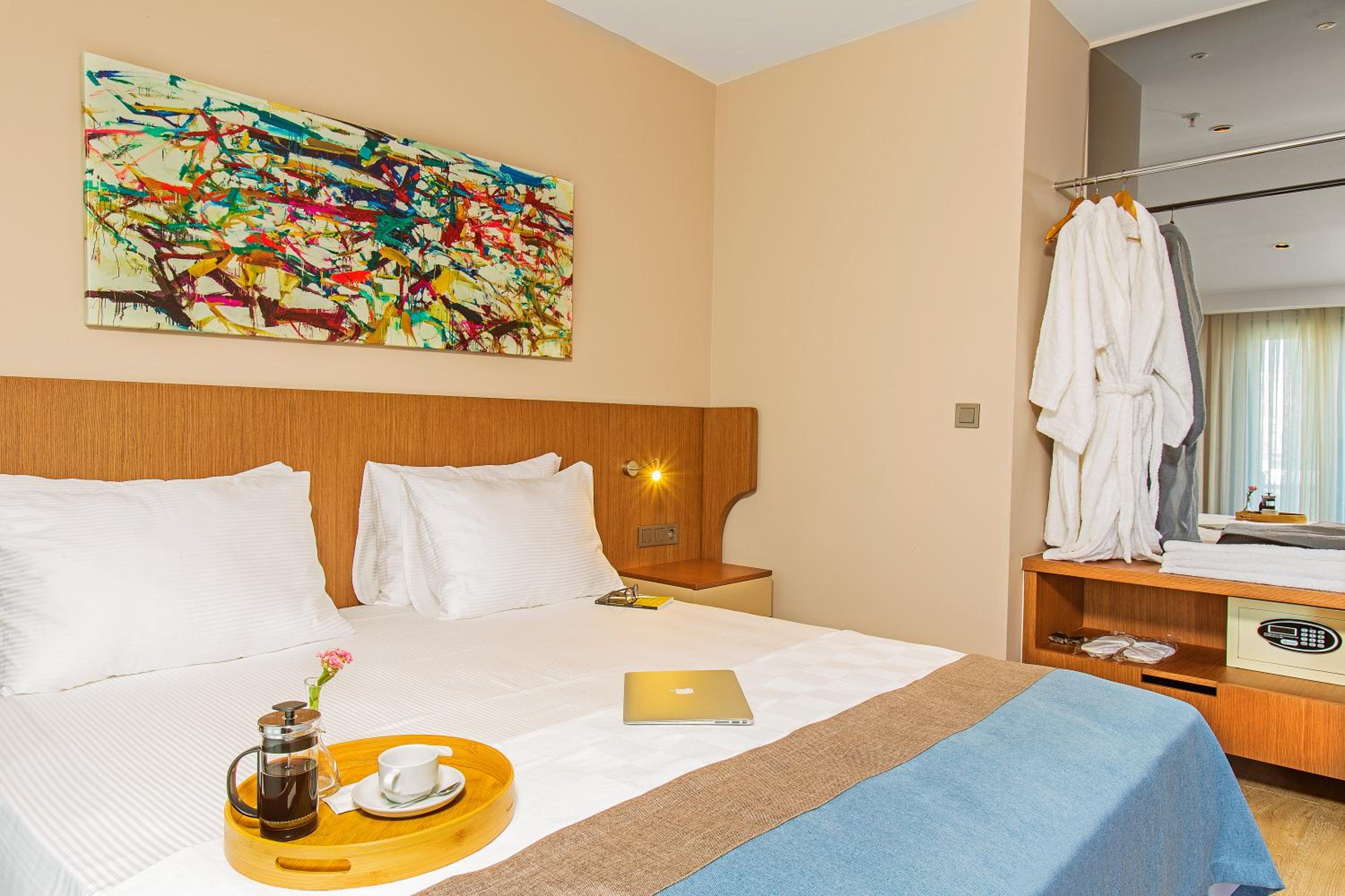 Deluxe Triple Room photo 1