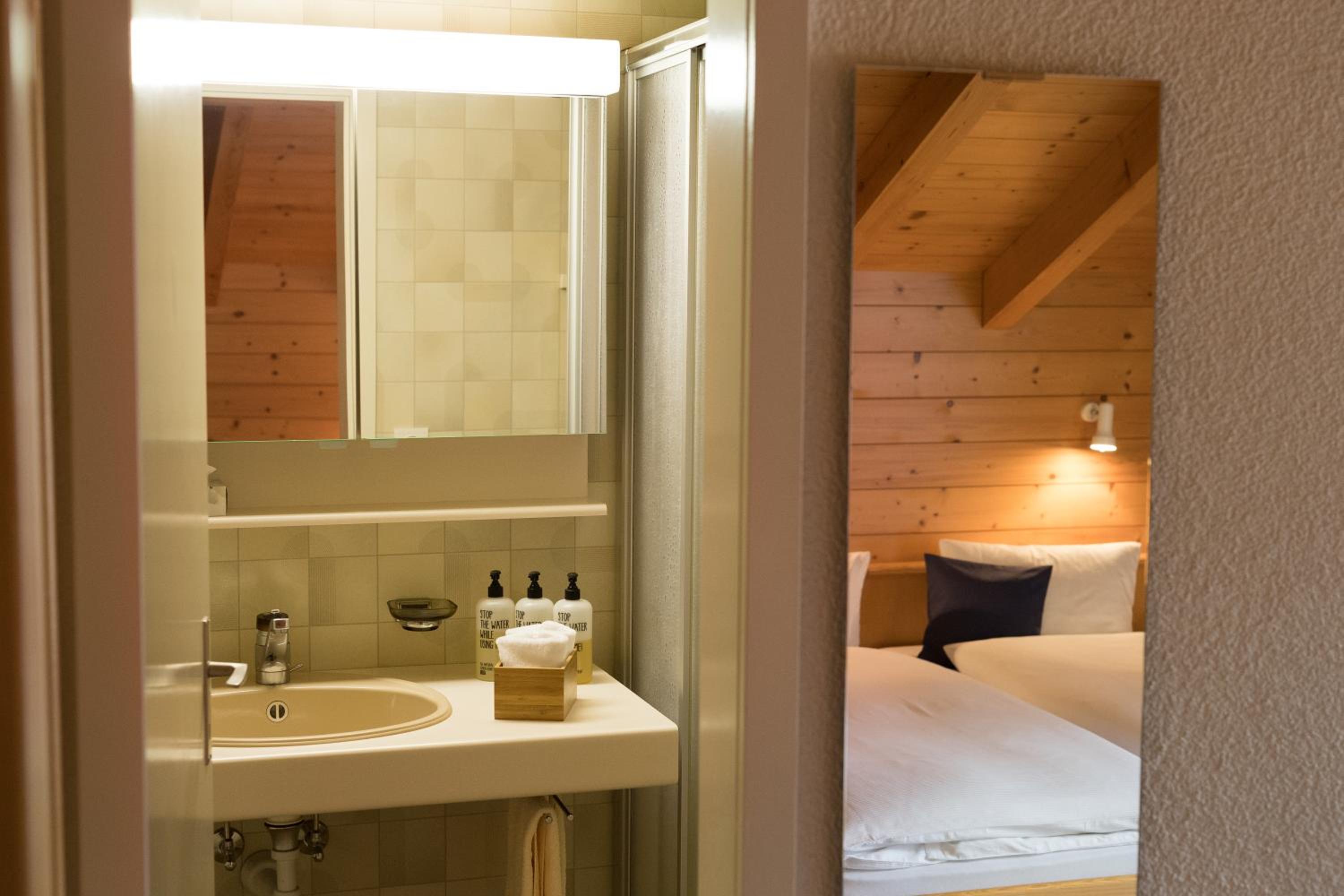 Single Room photo 2