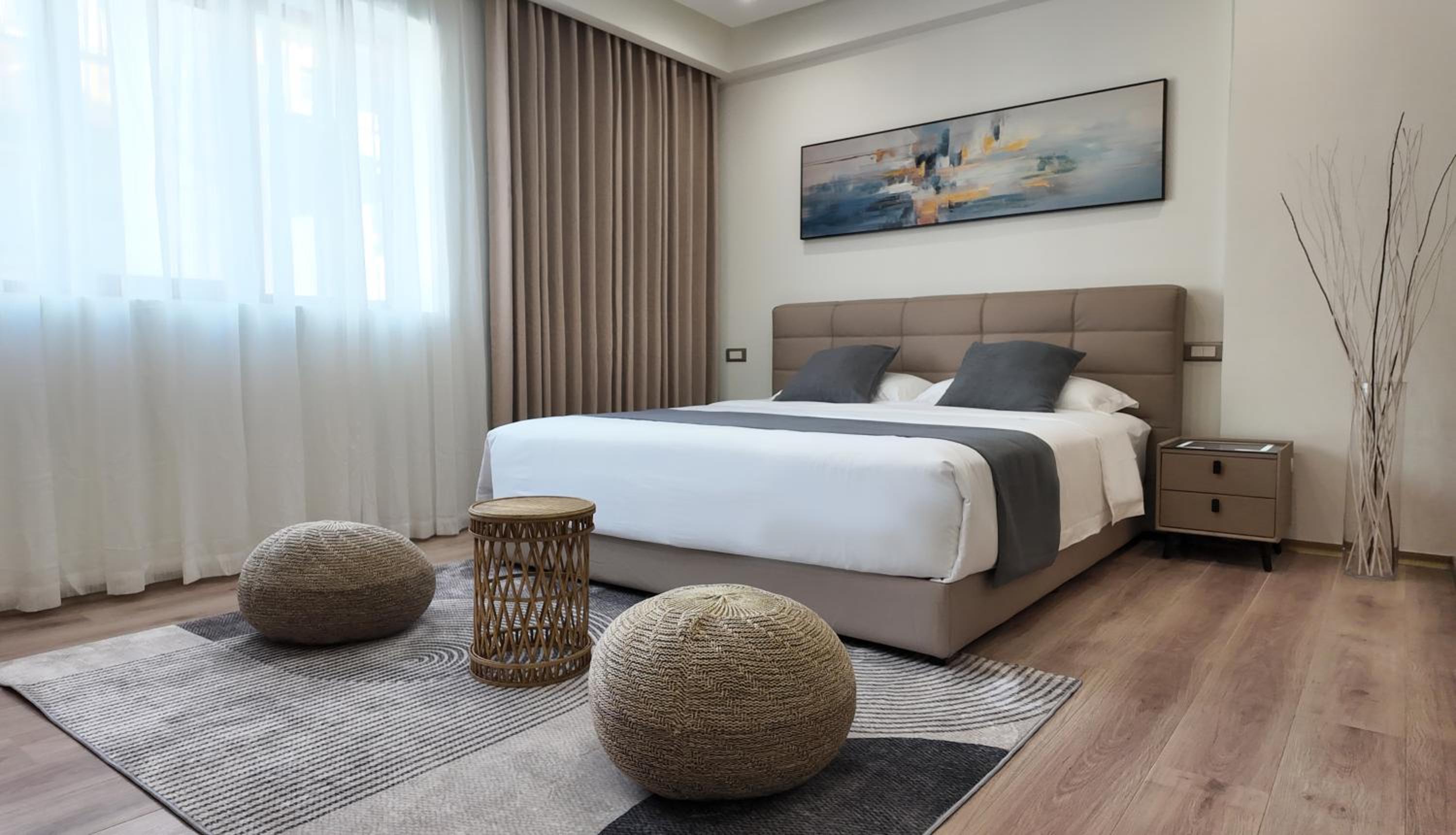 Standard Queen Room