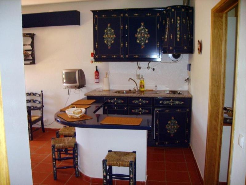 One-Bedroom Apartment - Photo 2