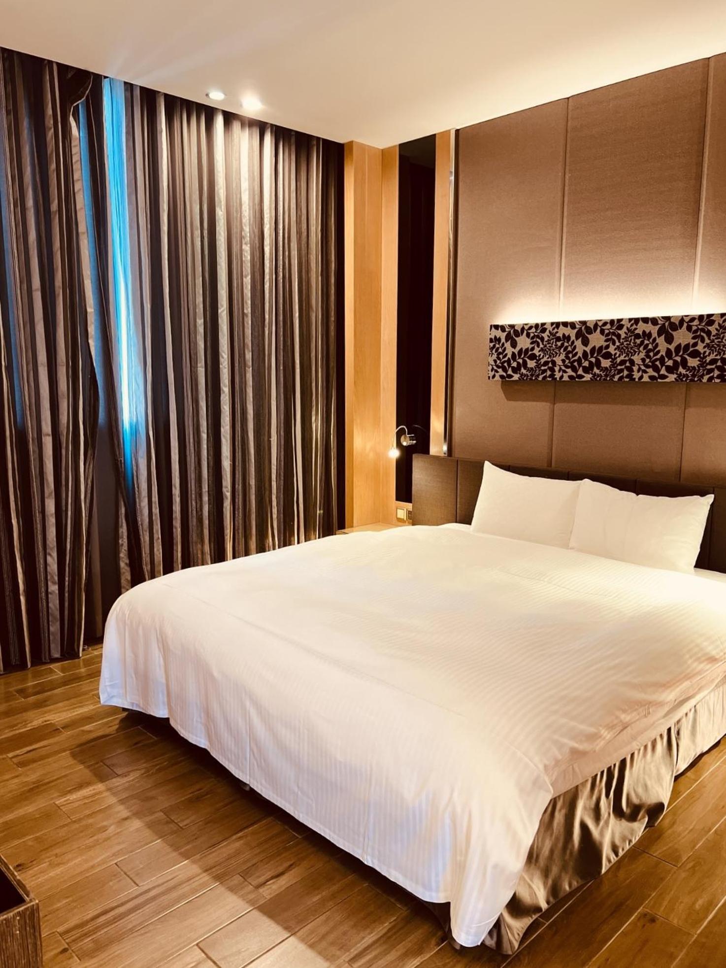 Budget Double Room photo 2