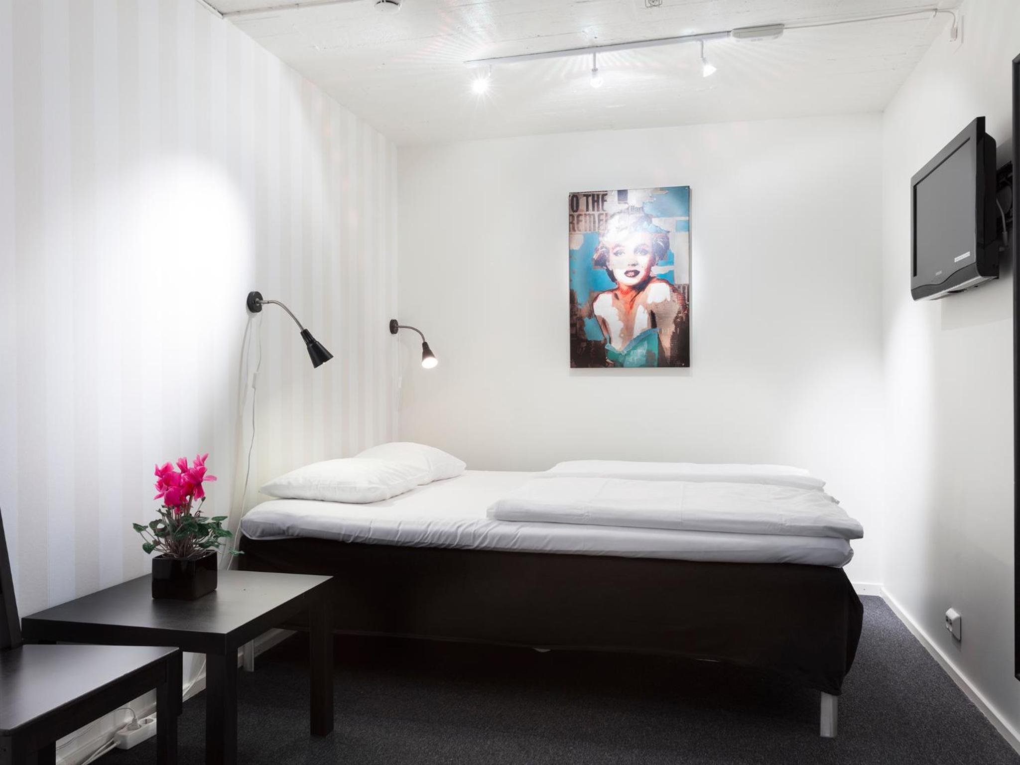 Double Room with Private Bathroom - No Window