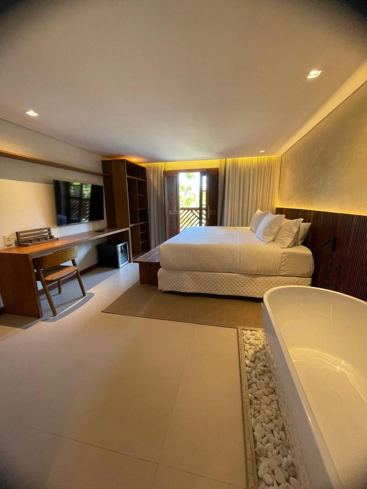 Deluxe Double Room with Bath photo 2
