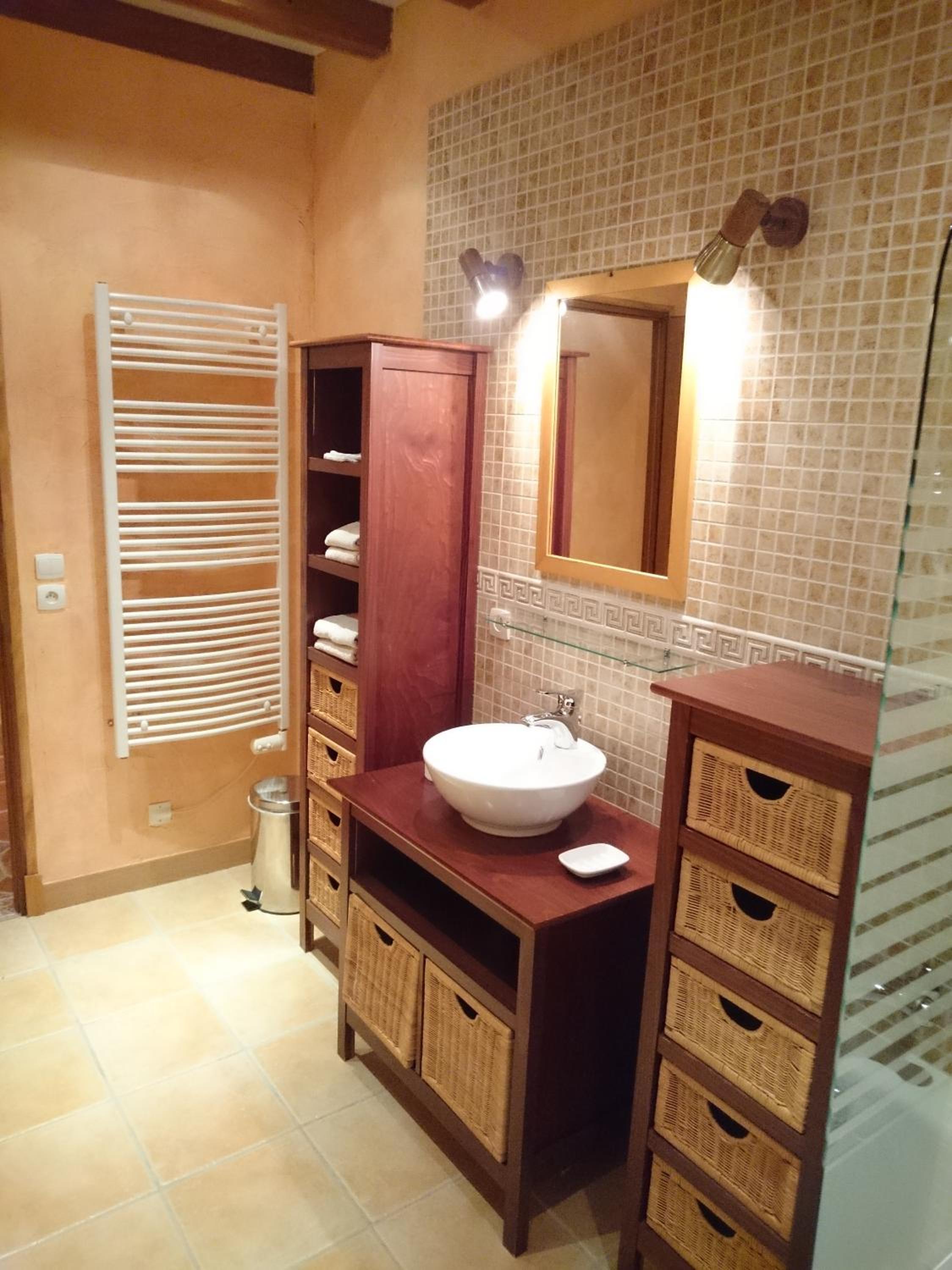 Quadruple Room with Private External Bathroom - Photo 5