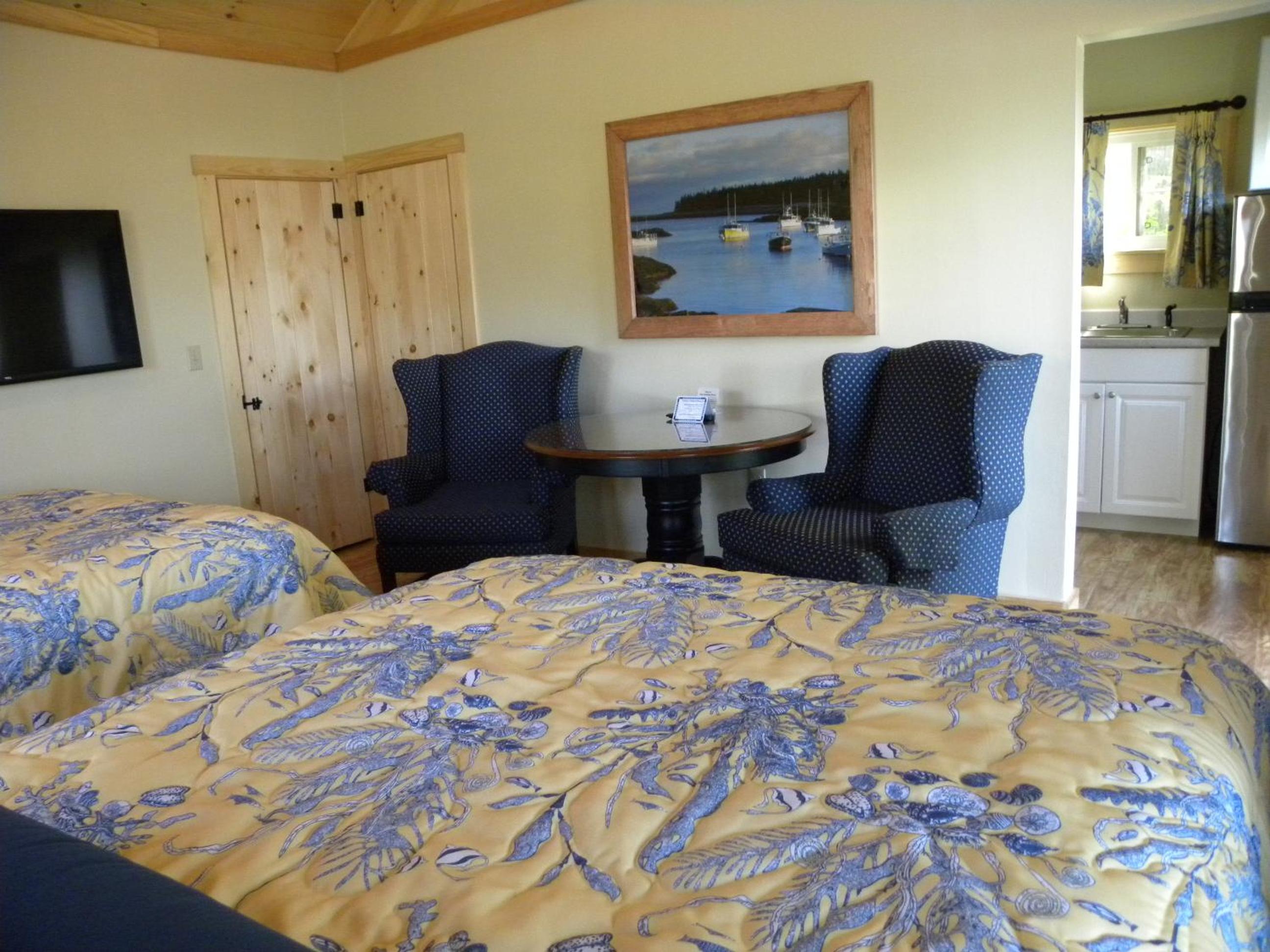 Superior Double Queen Cottage with Kitchenette and Sea View - Photo 3