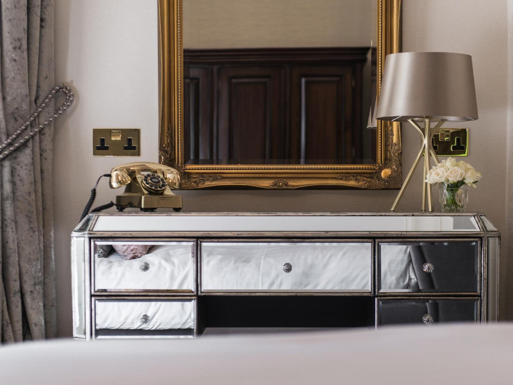 Junior King Suite - Photo 6