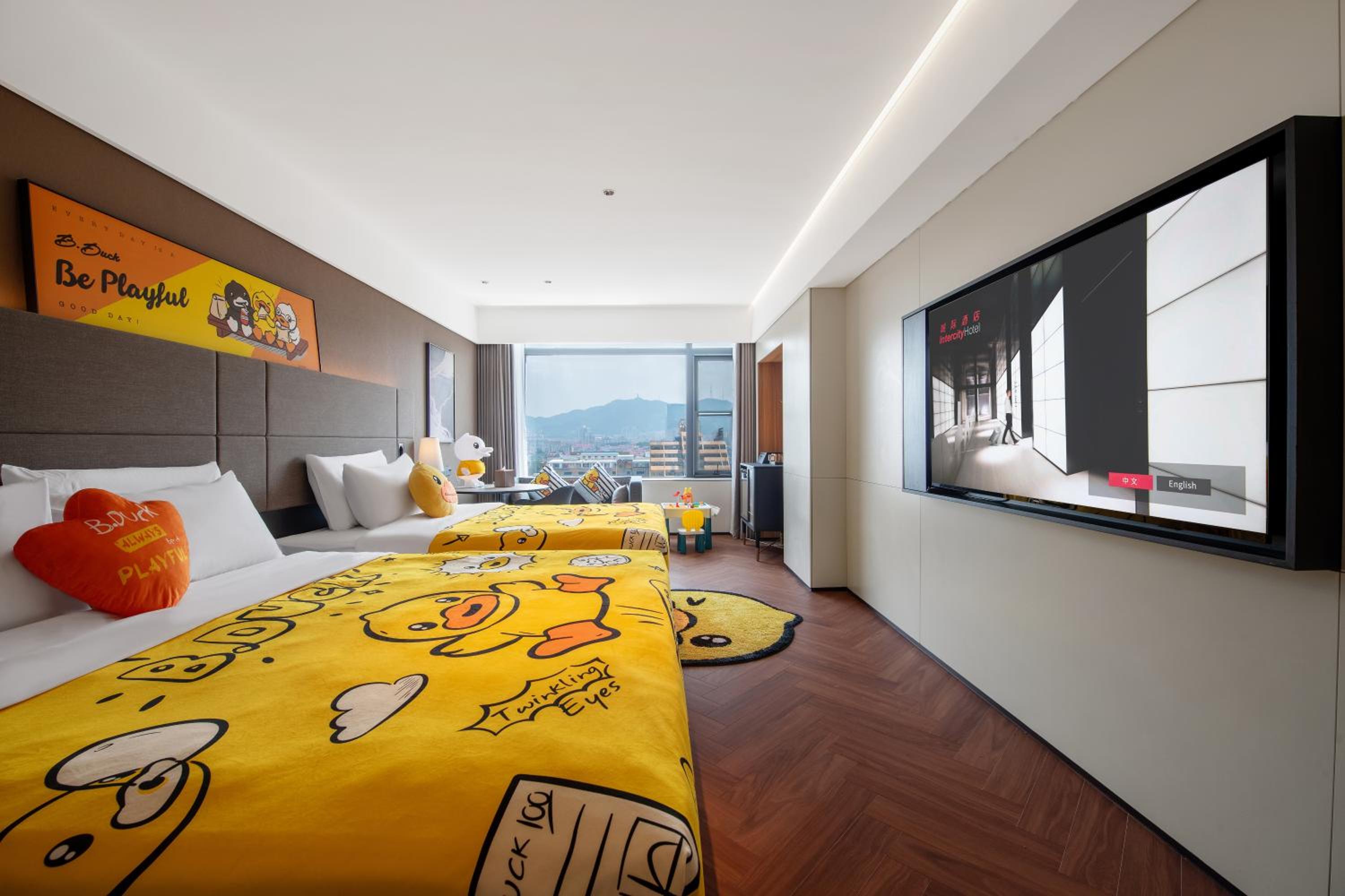 Deluxe Family Room photo 2