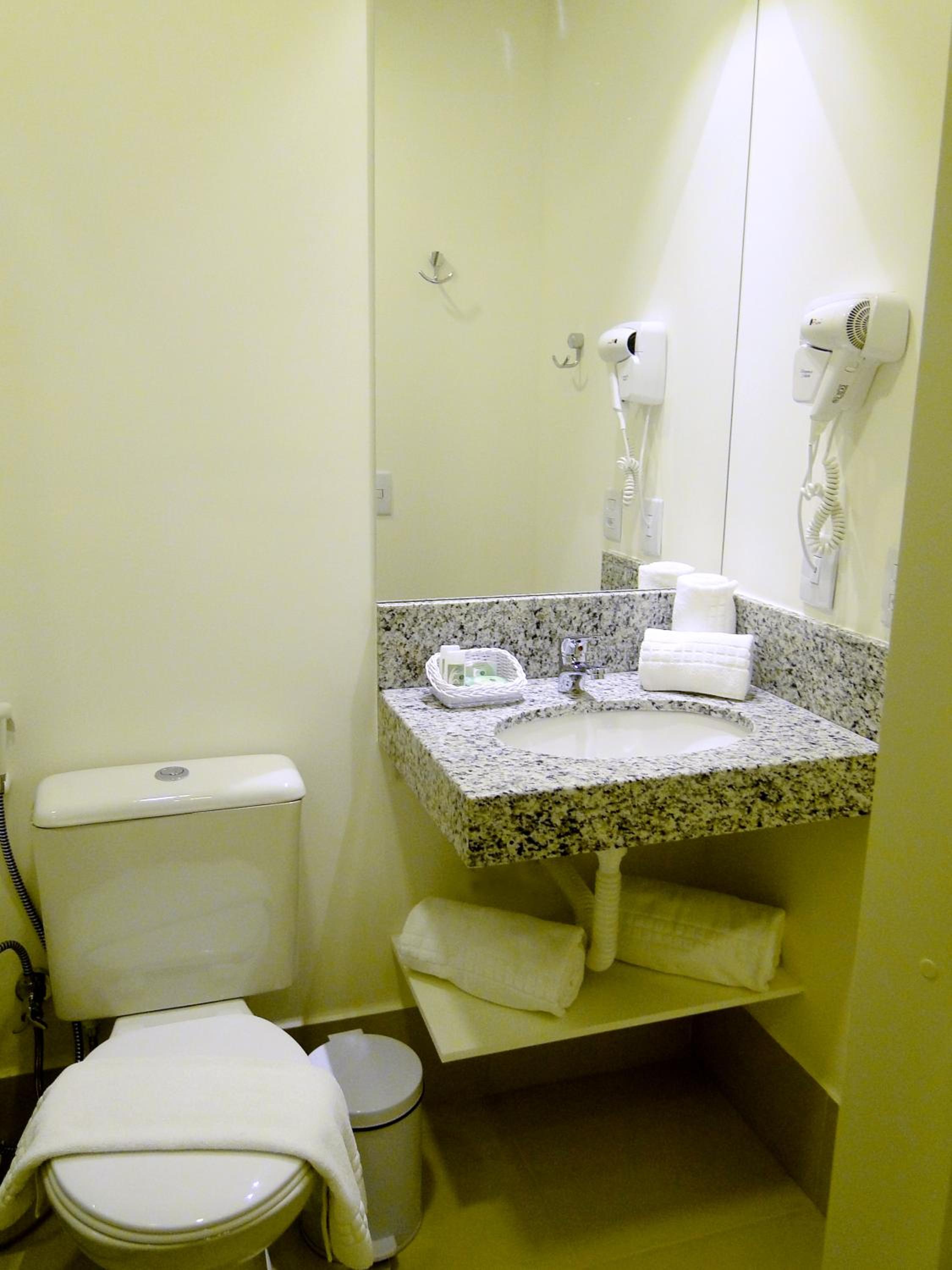 Standard Twin Room photo 2