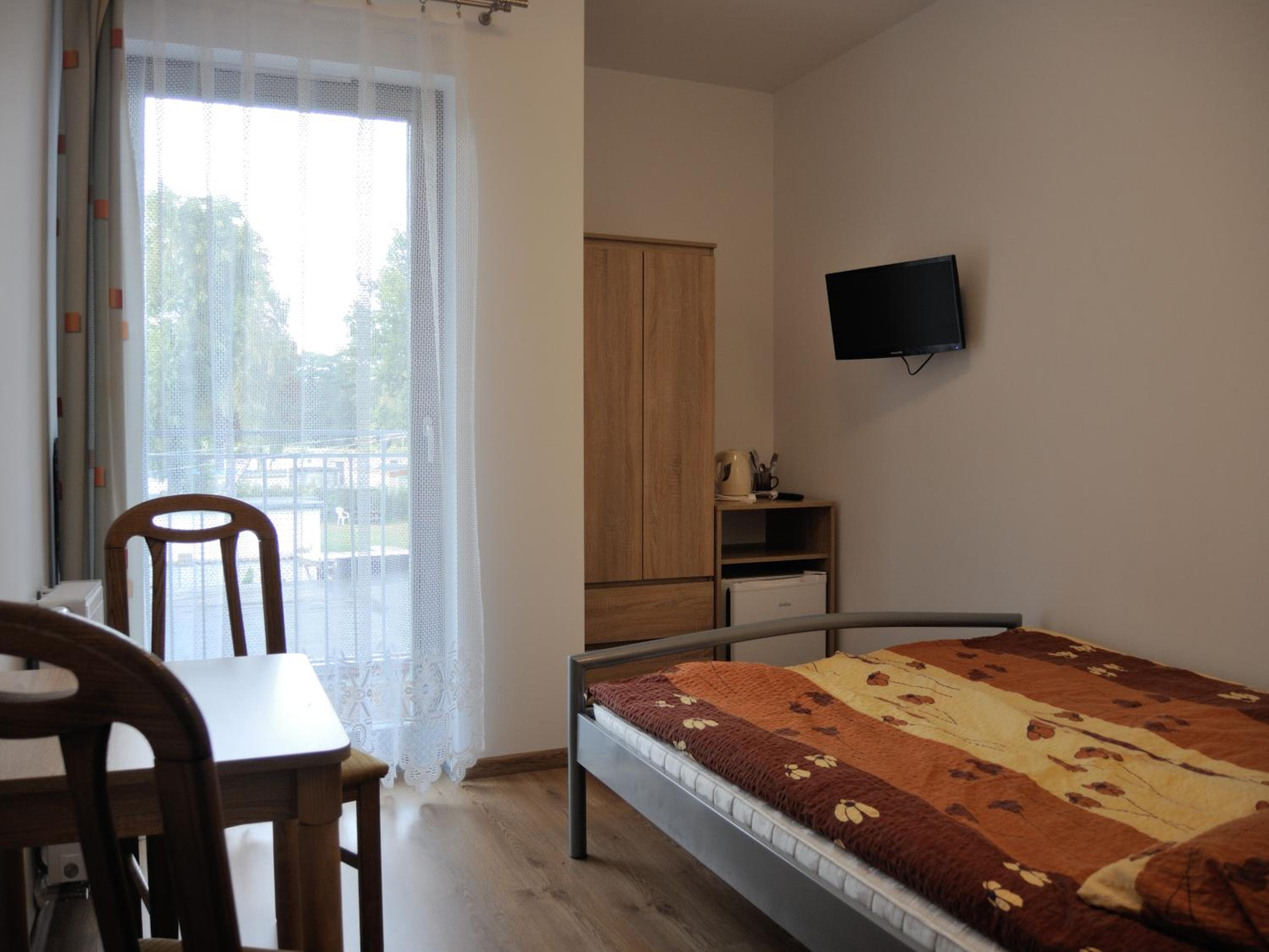 Small Double Room photo 1