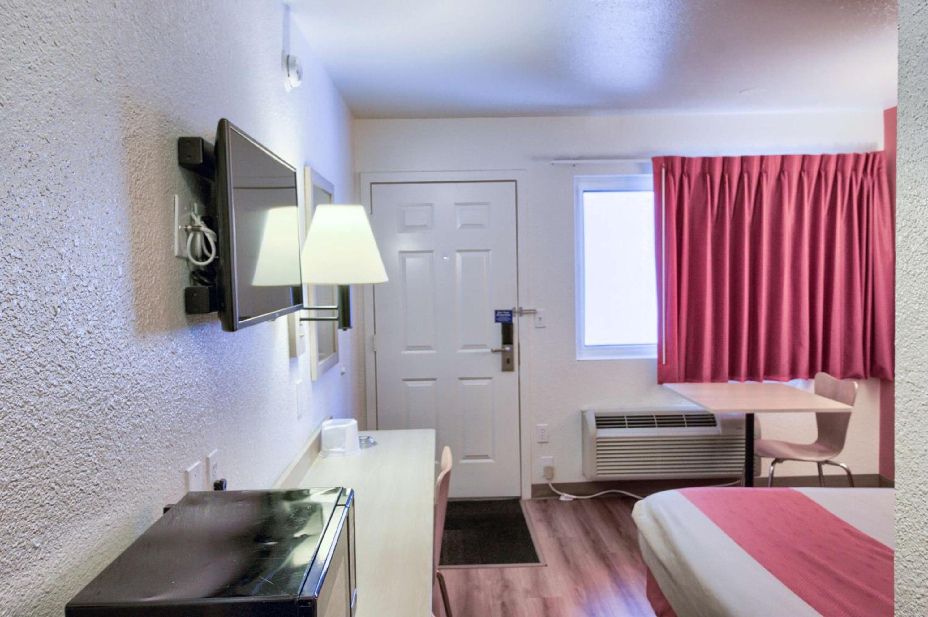 Deluxe Queen Room photo 3