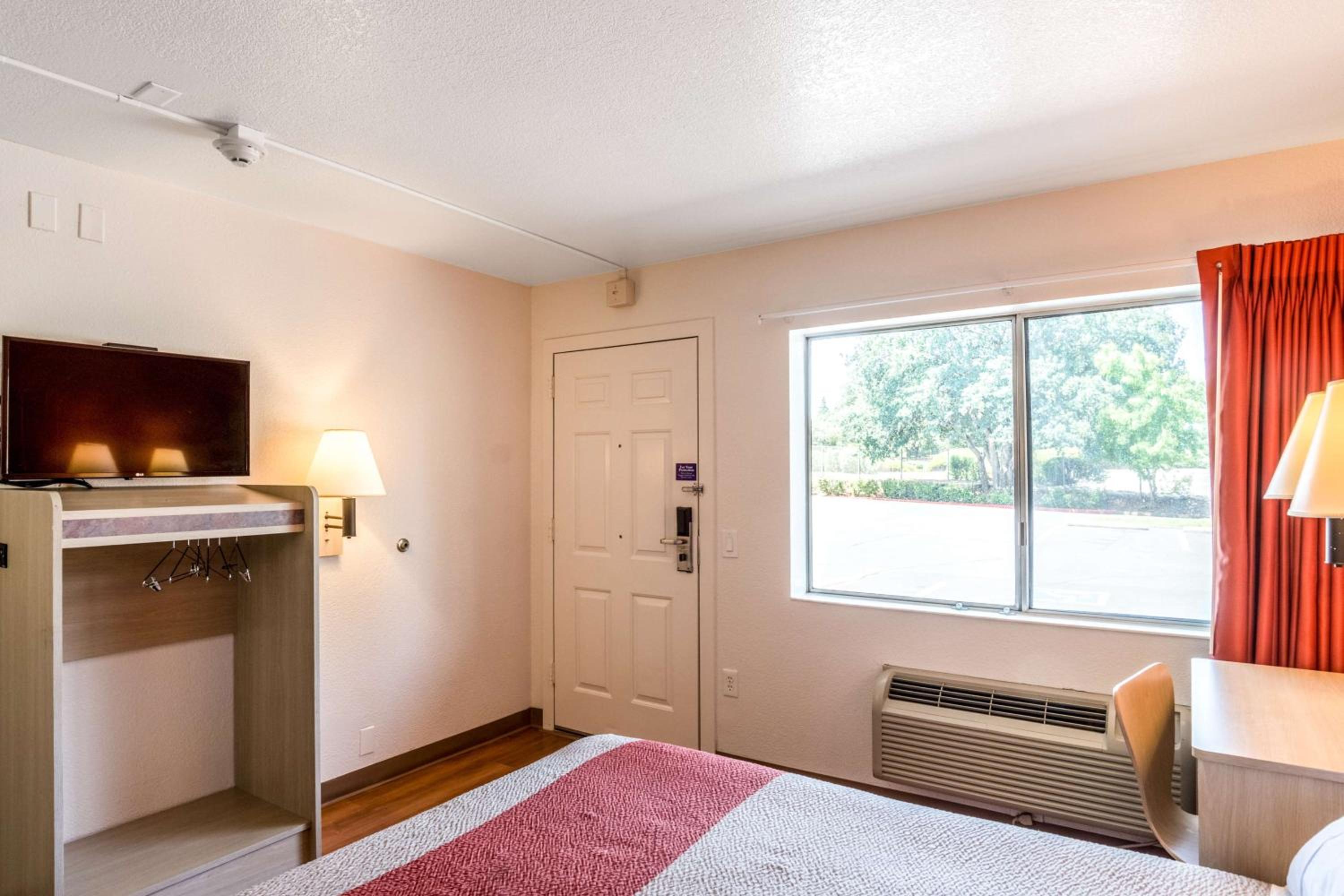 Motel 6-Redding, CA - Central, Foto 7