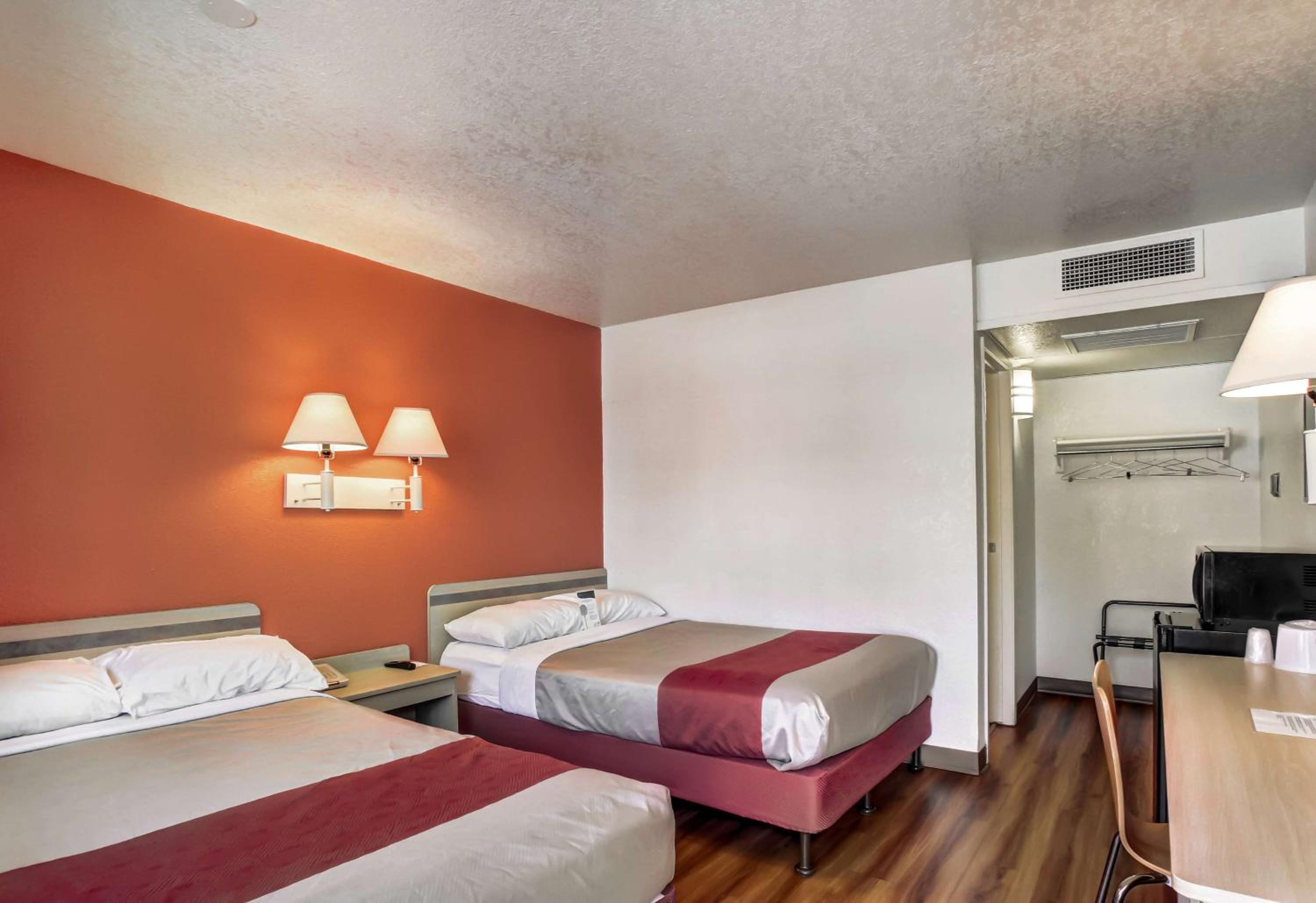 2 Full Beds | Micfridge photo 1
