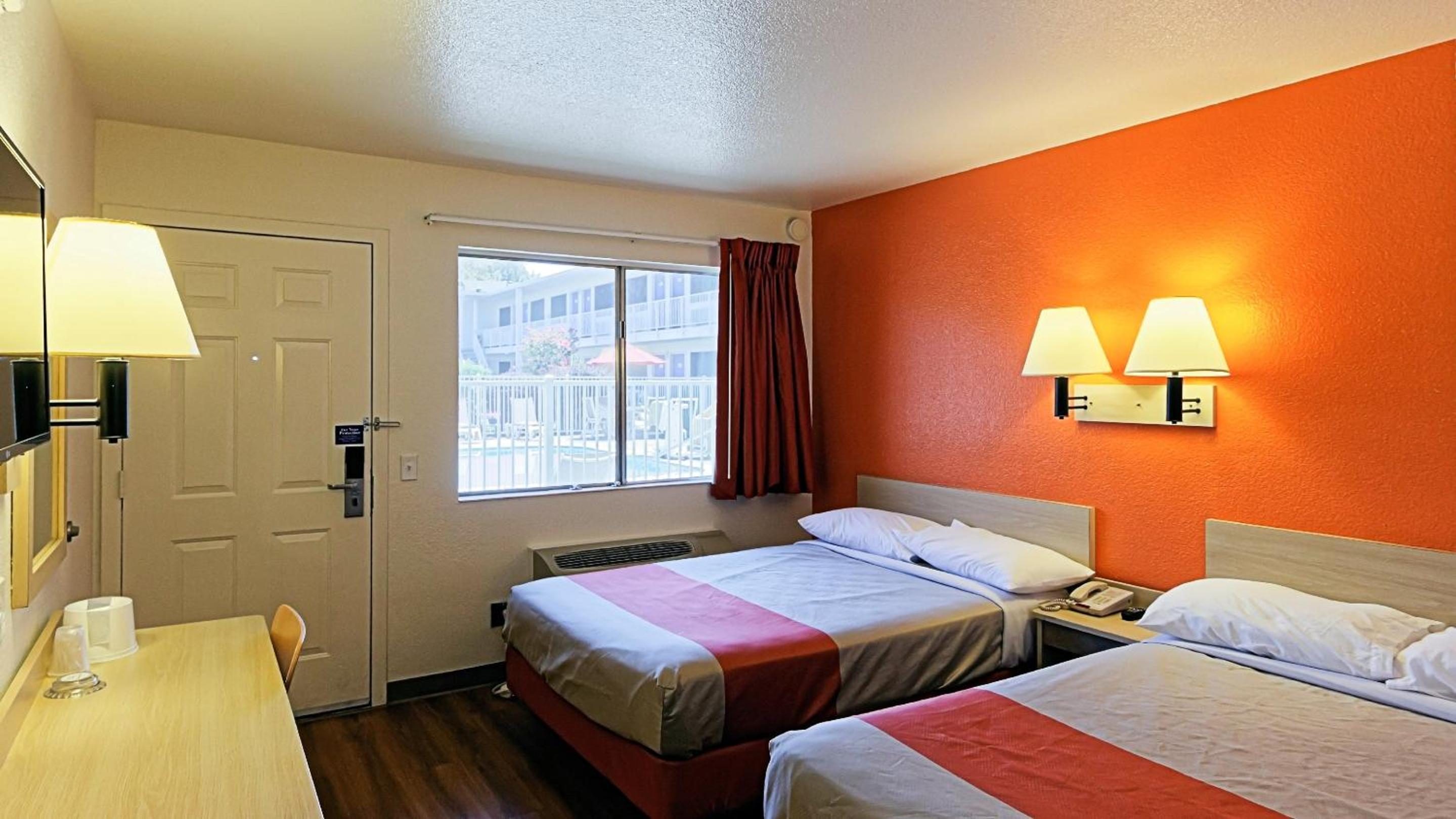 Deluxe Quadruple Room photo 2