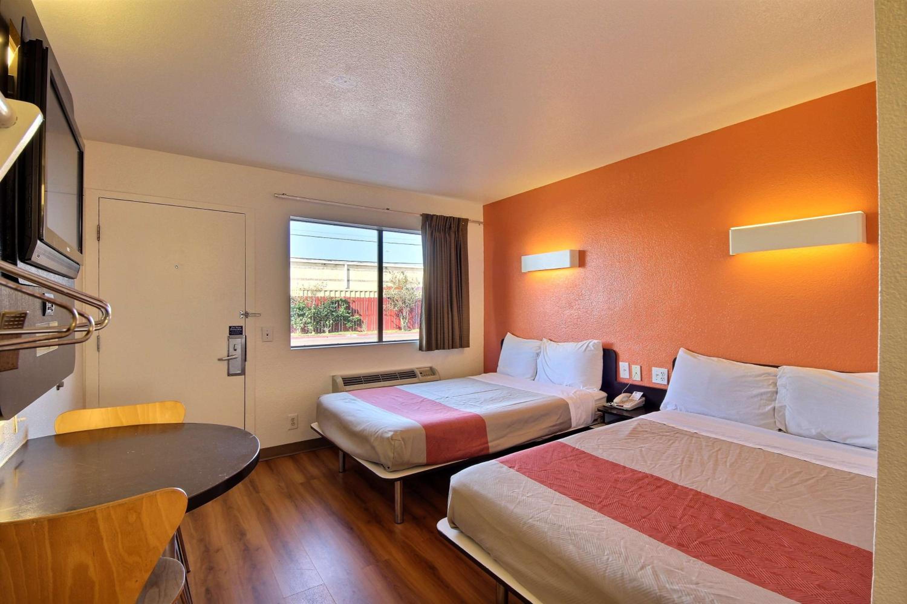 Quadruple Room photo 2