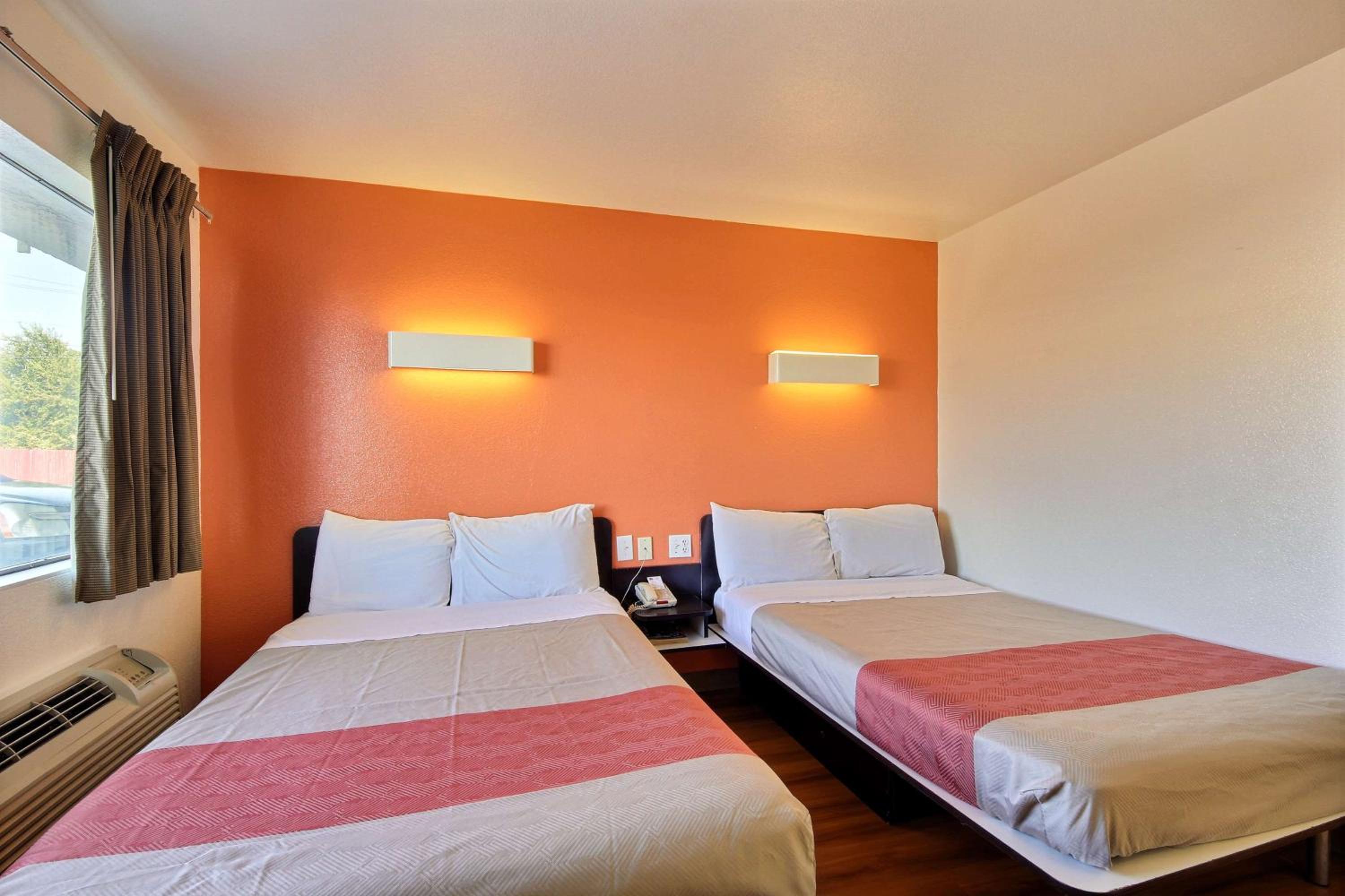 Deluxe Quadruple Room photo 2