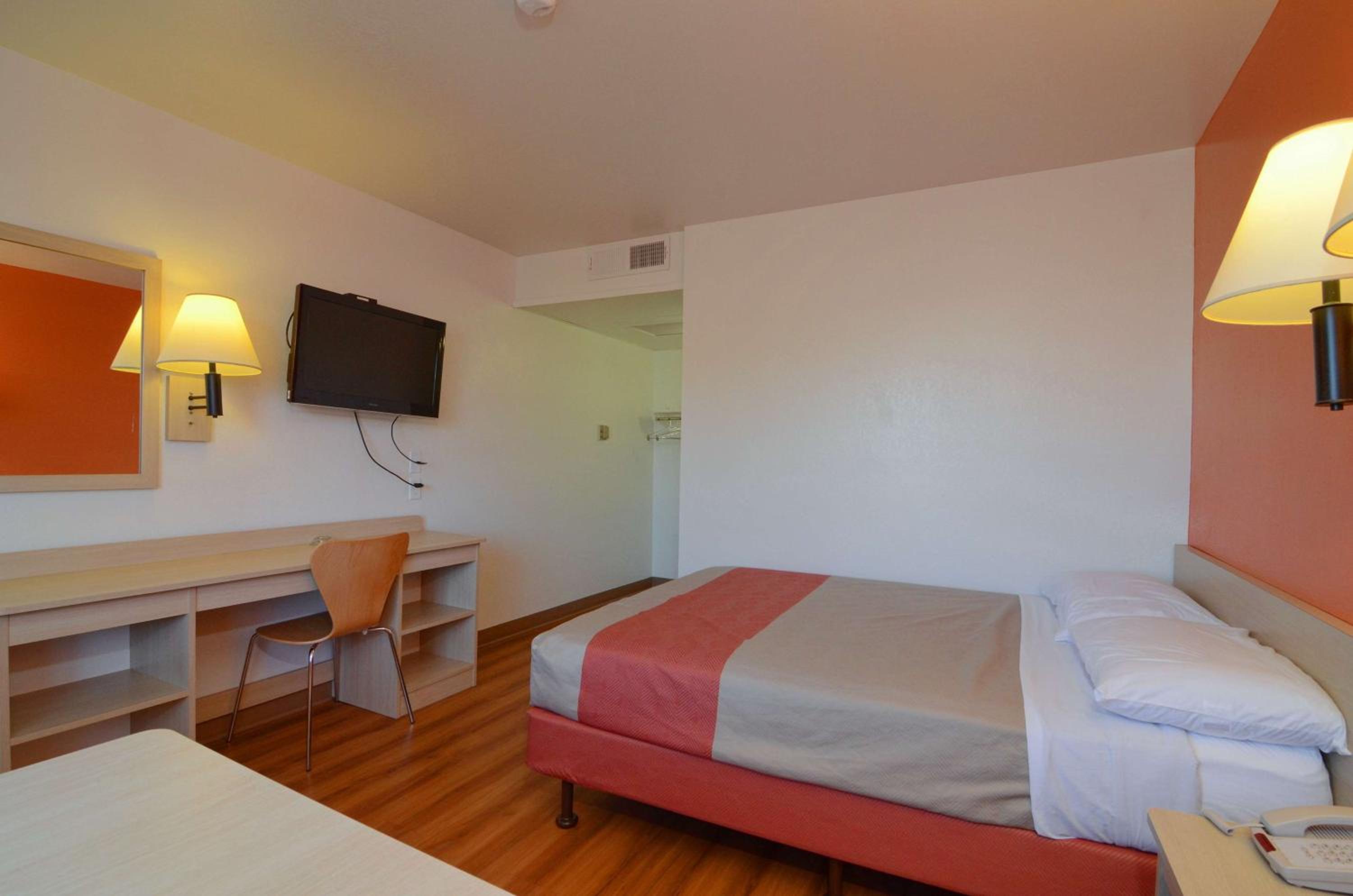 Standard Double Room photo 2