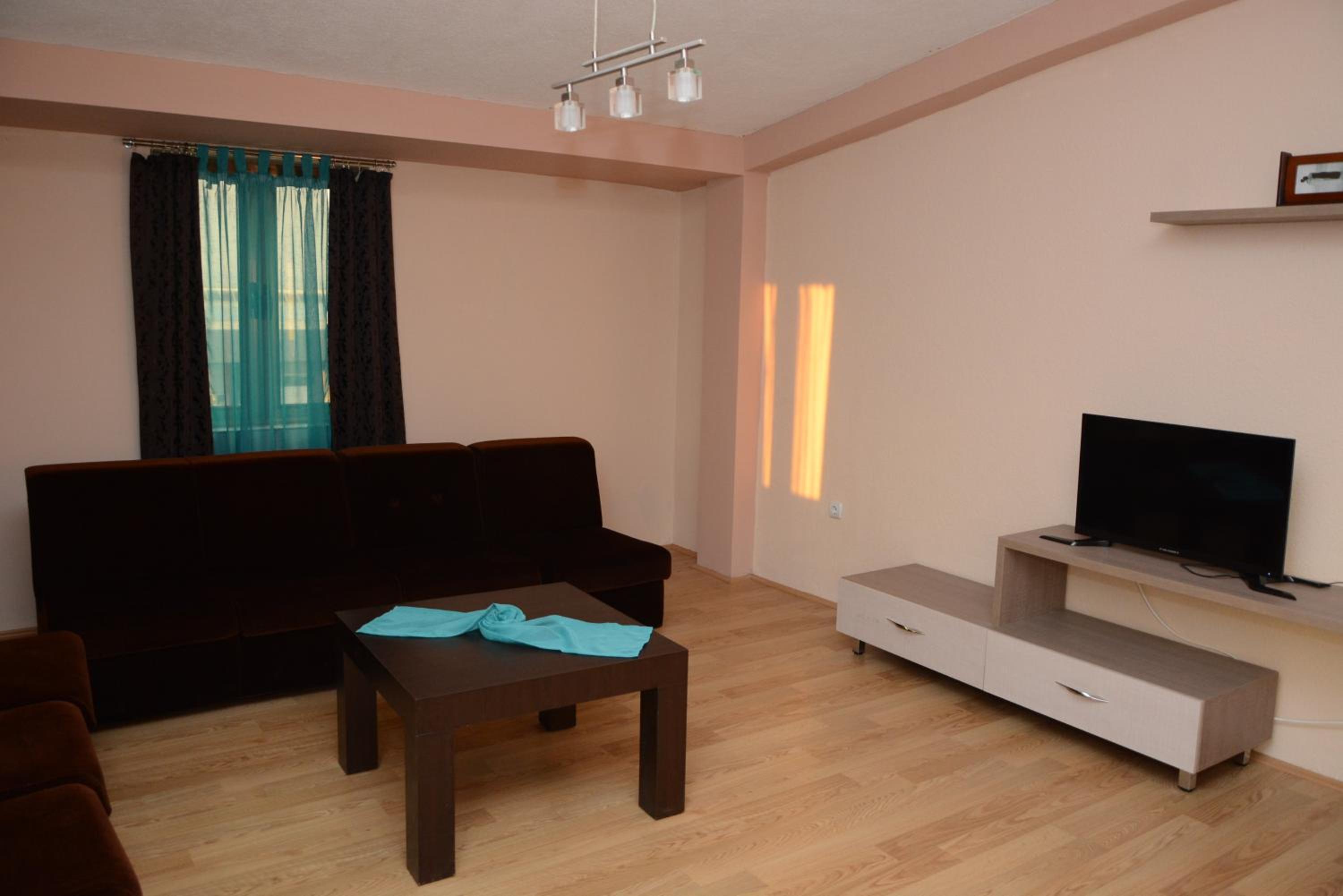 One-Bedroom Apartment with Balcony photo 1