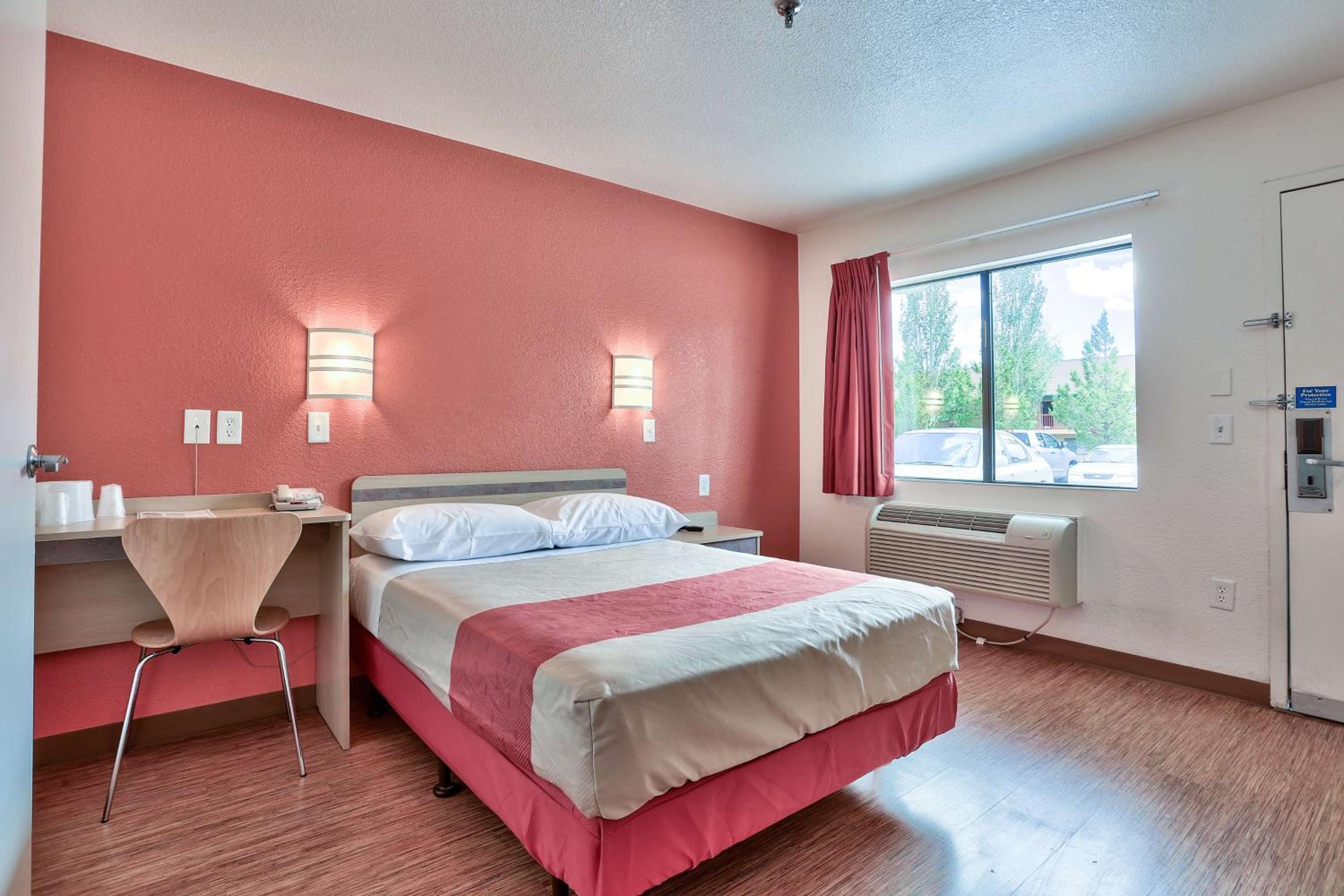 Deluxe Queen Room photo 1