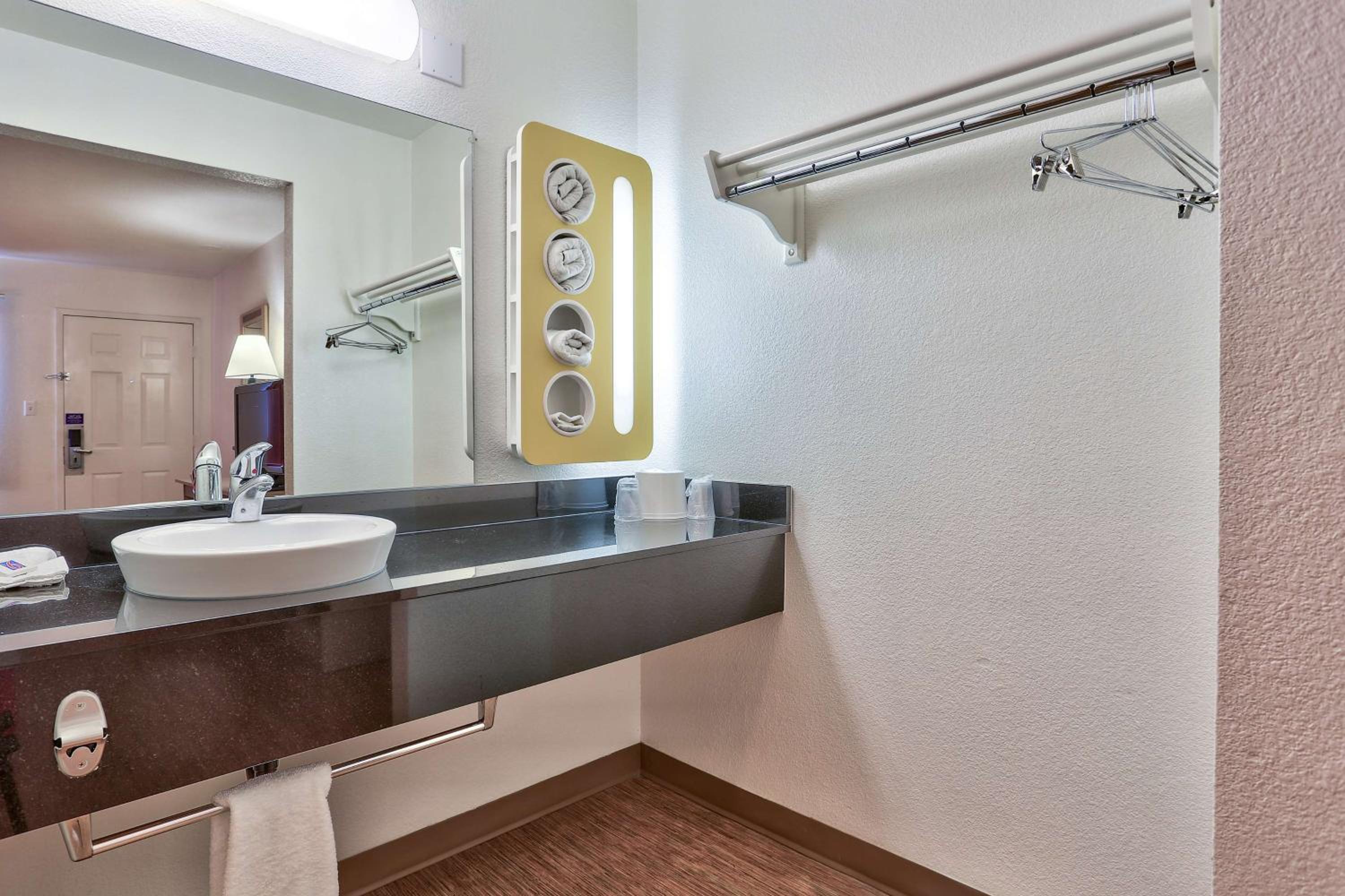 2 Double Beds – Double Room photo 2