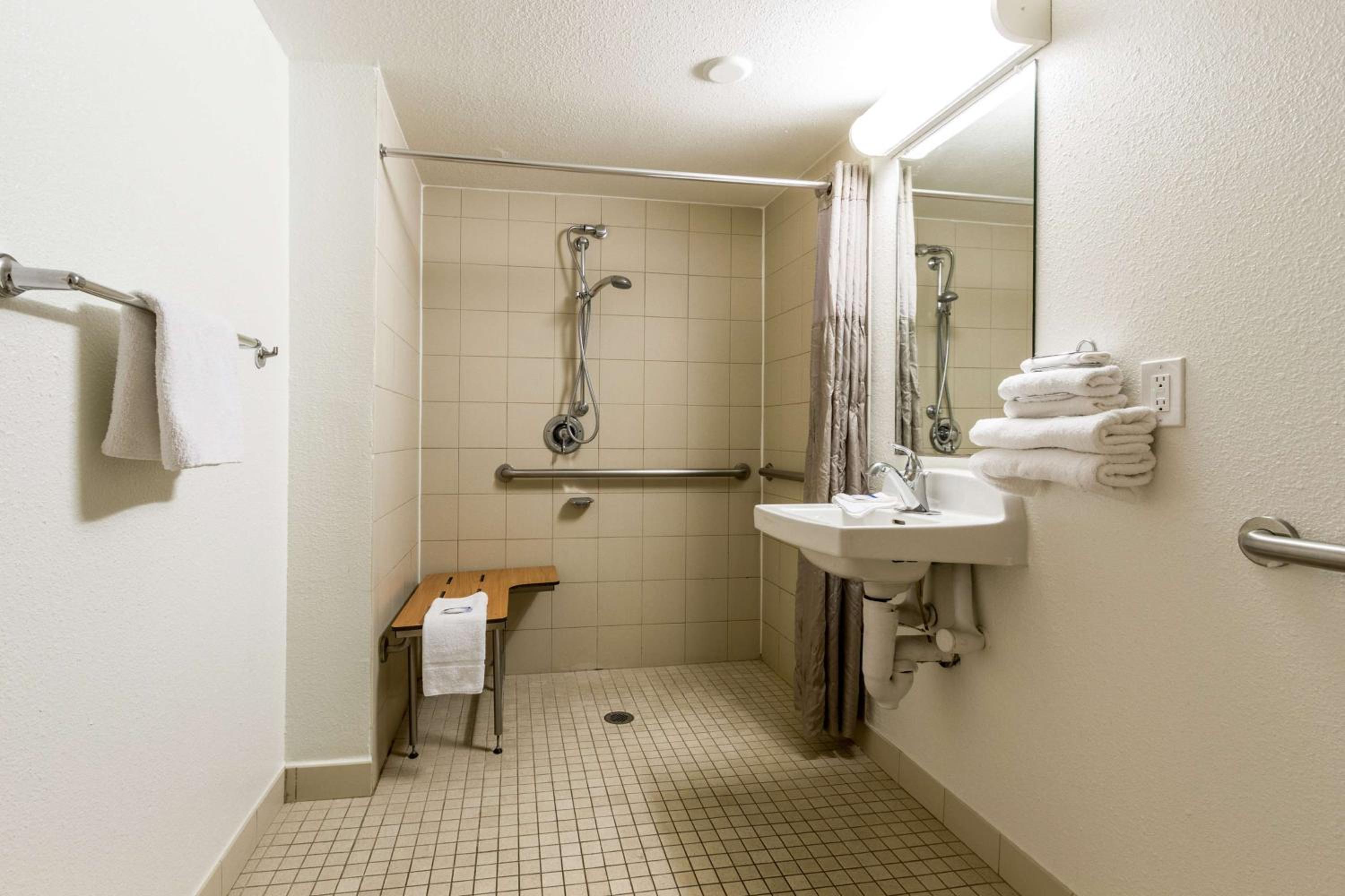 Motel 6 Tempe, AZ Phoenix Airport Priest Dr, Photo 3