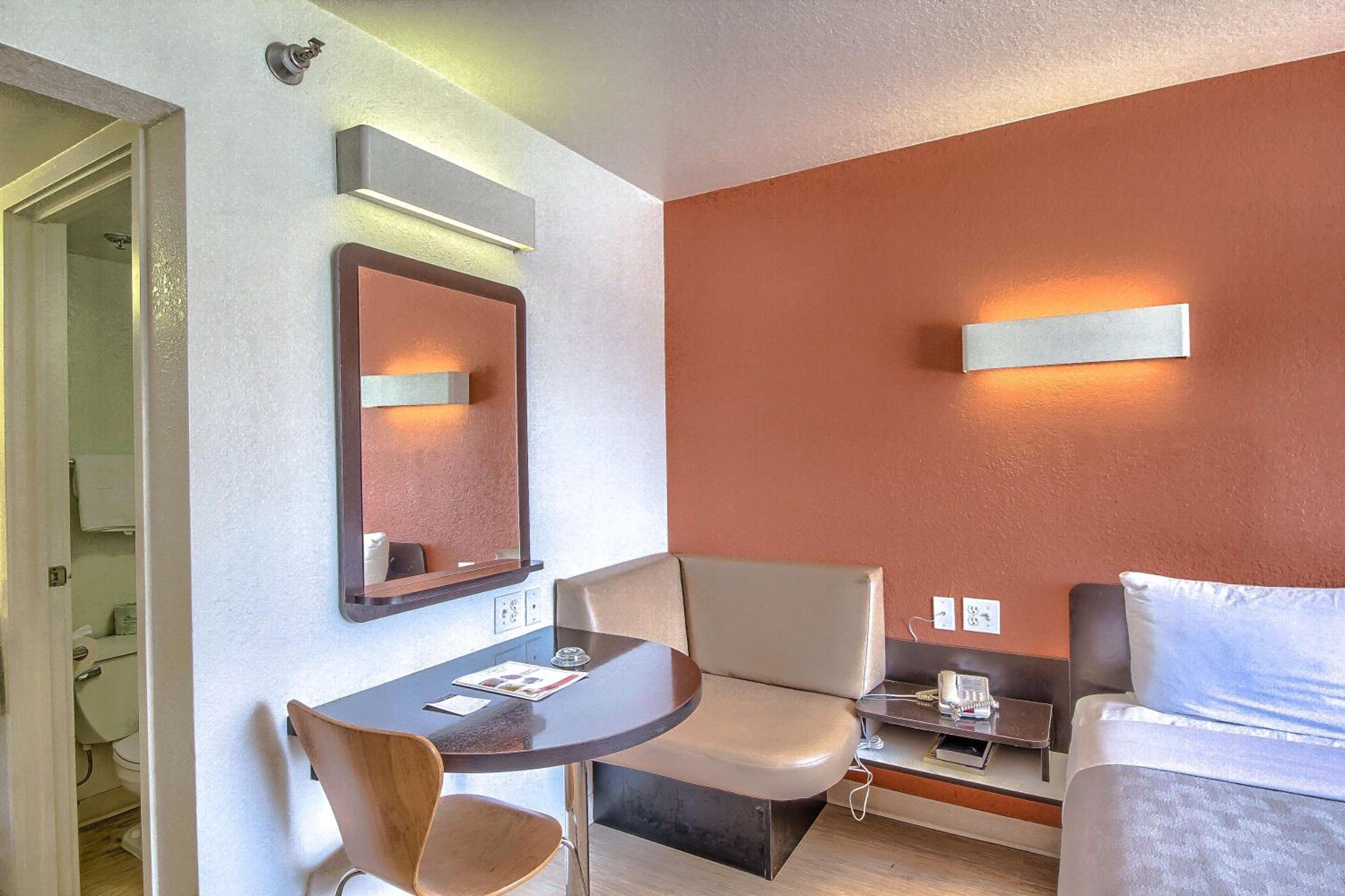 Motel 6 San Antonio, Tx Six Flags Fiesta TX - La Cantera Area, 사진 5