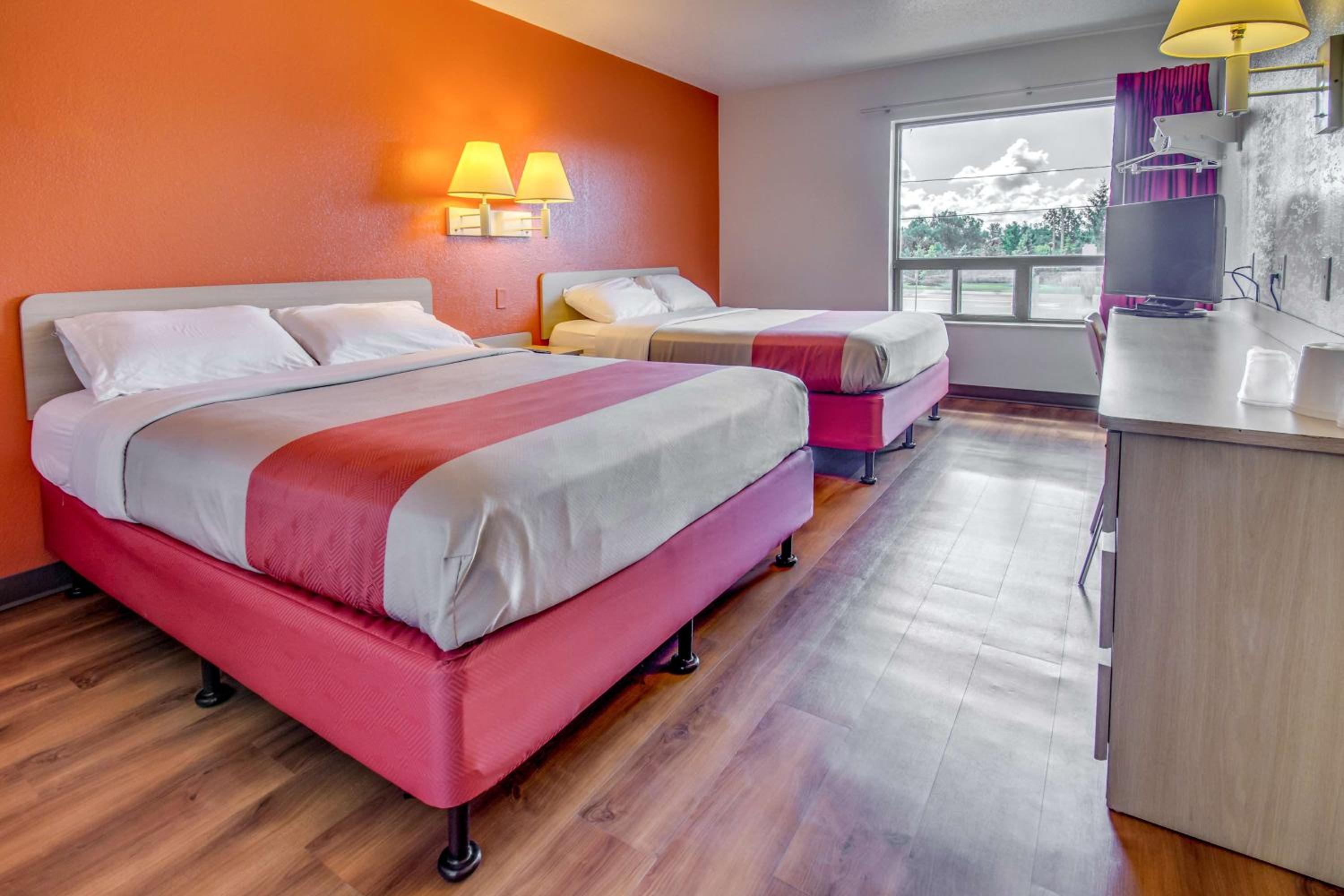 Deluxe Queen Room with Two Queen Beds photo 1