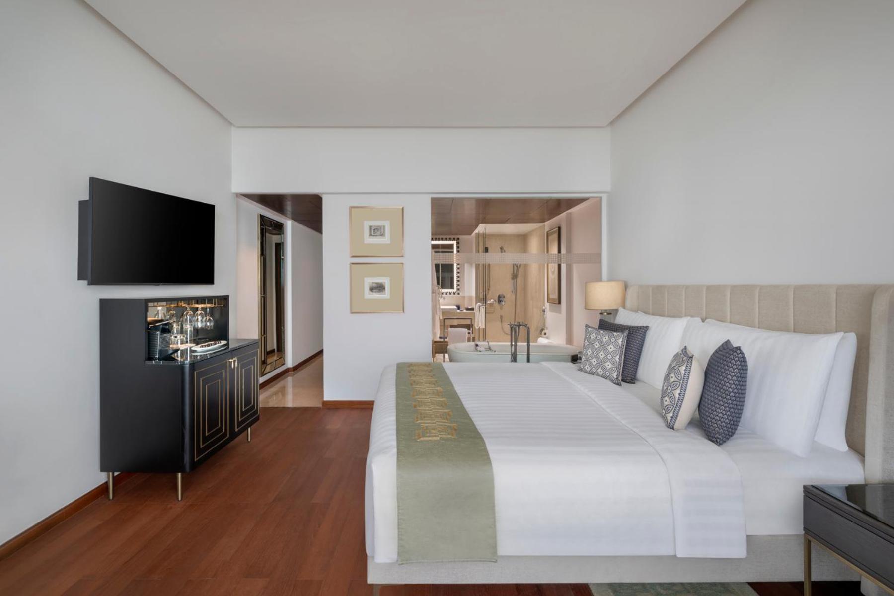Premier Room - Photo 4