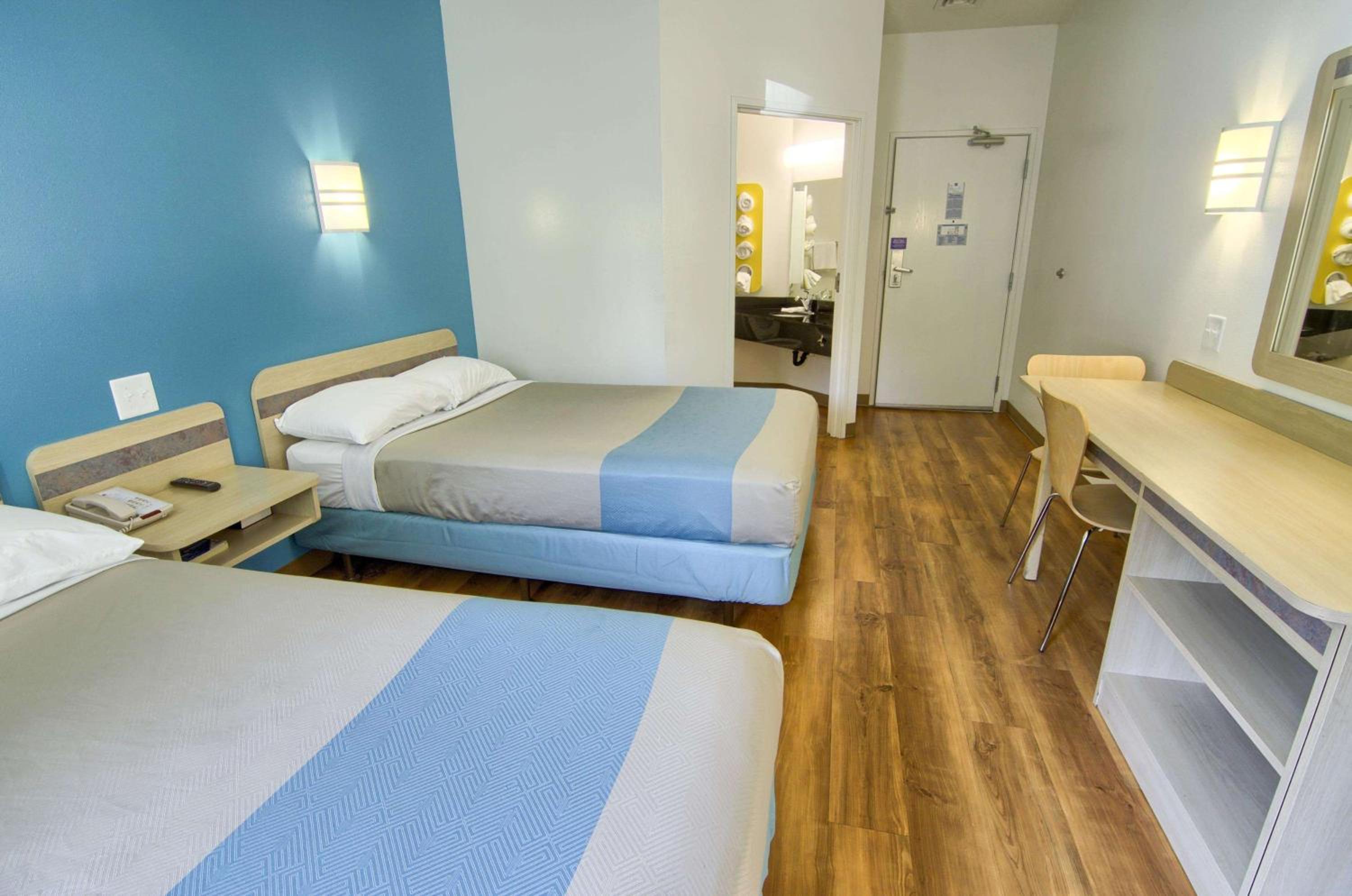 Deluxe Quadruple Room photo 2