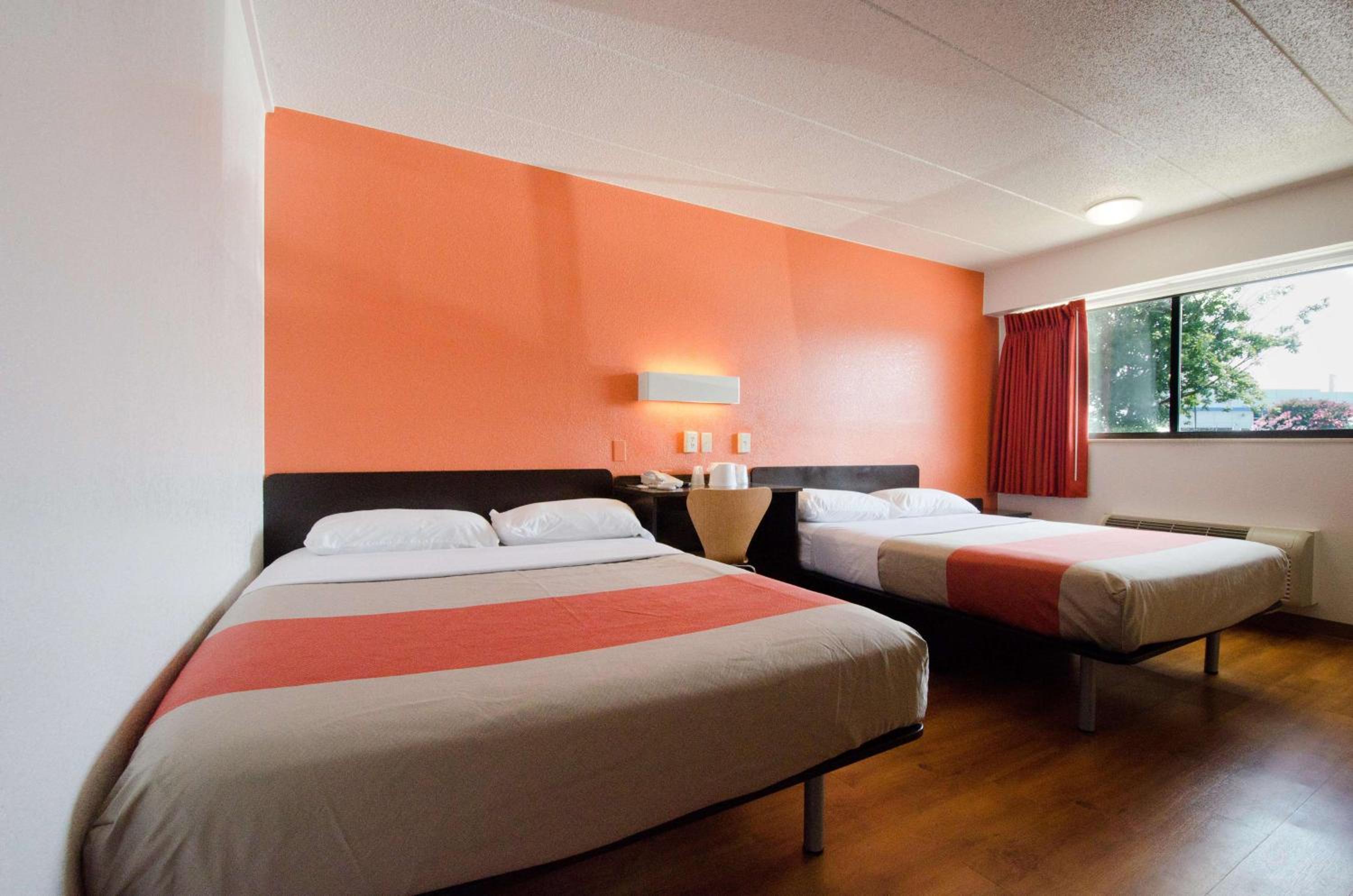 Queen Room with Two Queen Beds - Disability Access - Non-Smoking photo 3