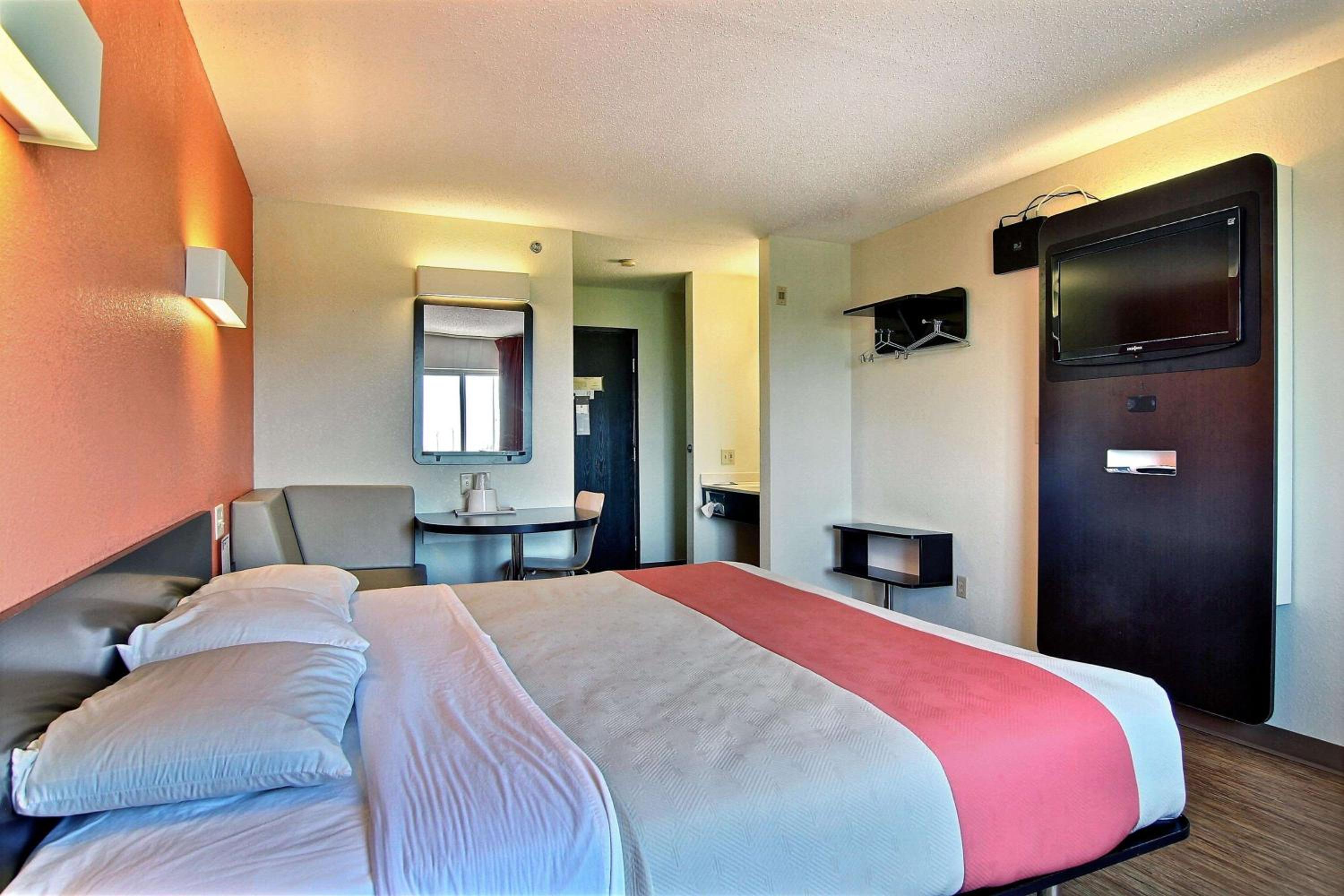 Deluxe Quadruple Room - Non-Smoking photo 3