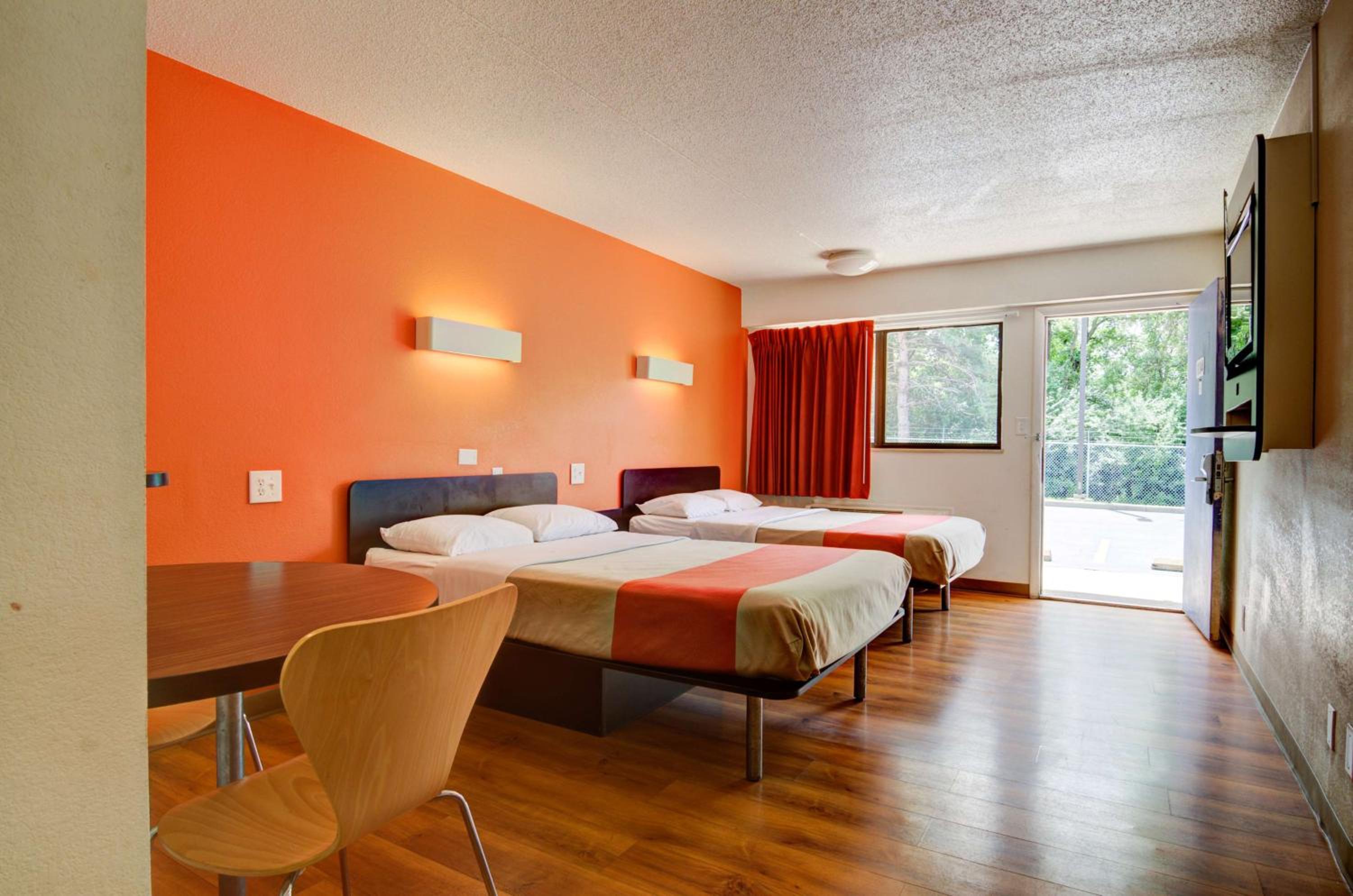 Quadruple Room - Non-Smoking
