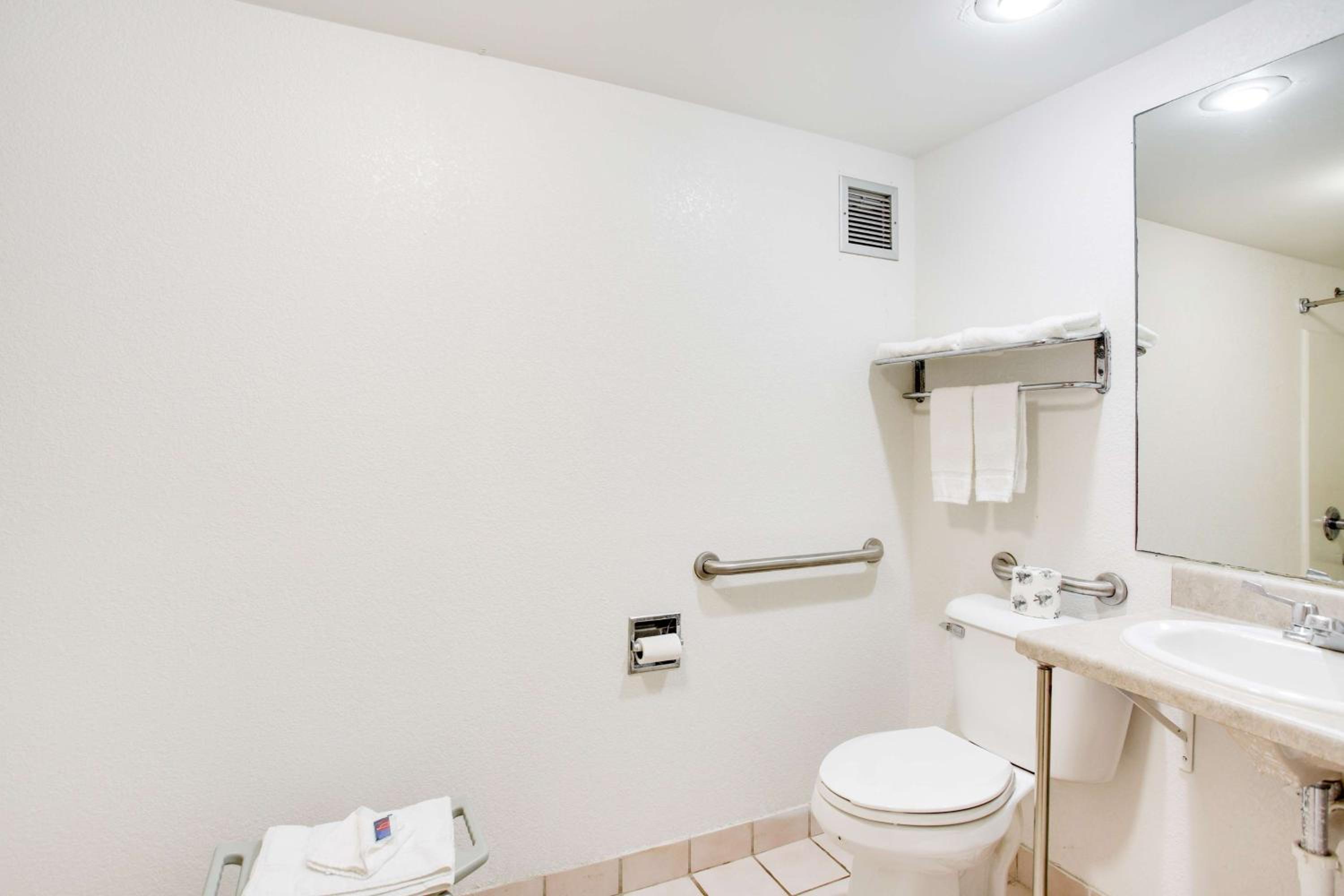 King Room - Disability Access - Non-Smoking