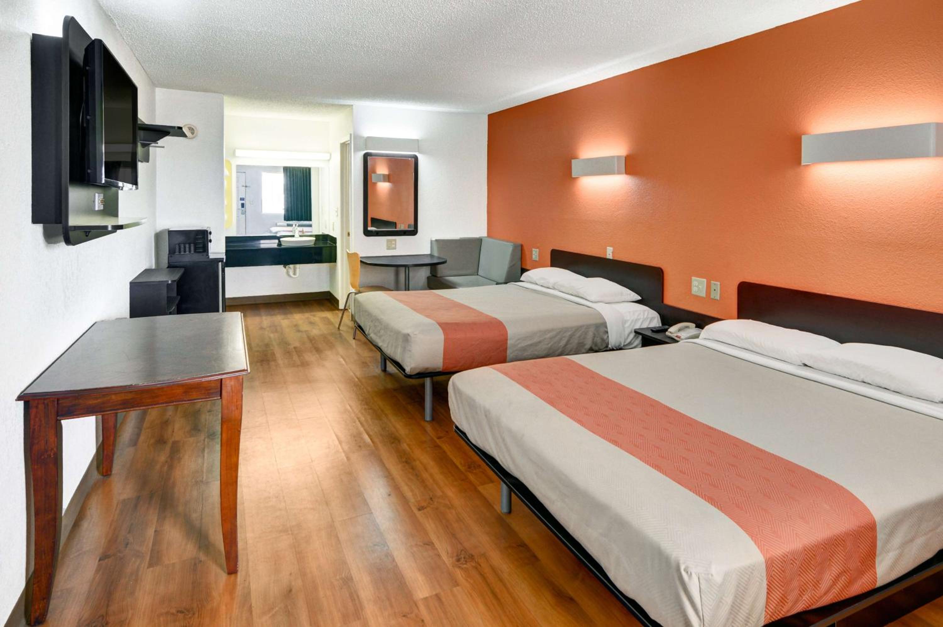 Queen Room with Two Queen Beds - Non-Smoking