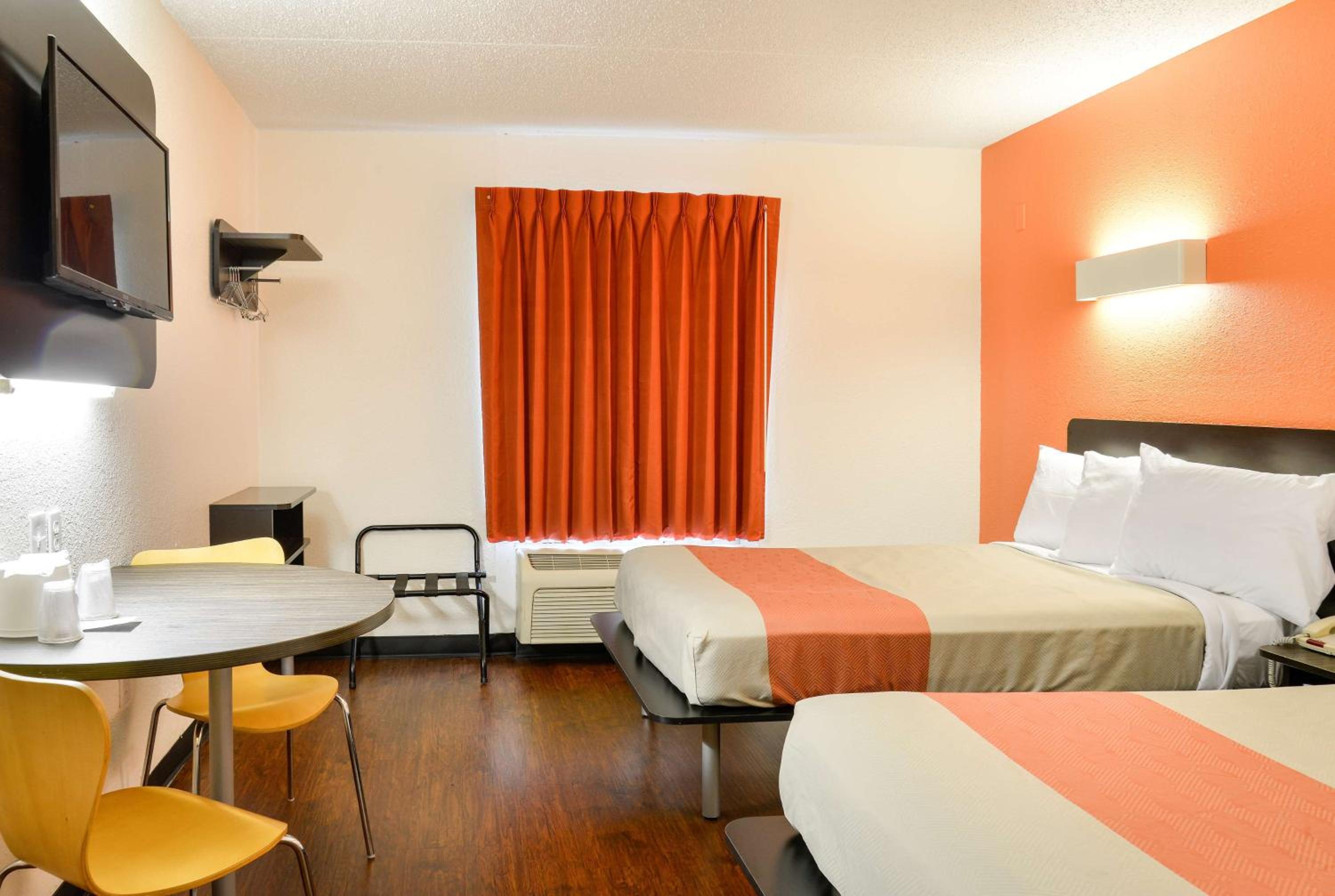 Deluxe Quadruple Room - Non-Smoking photo 2
