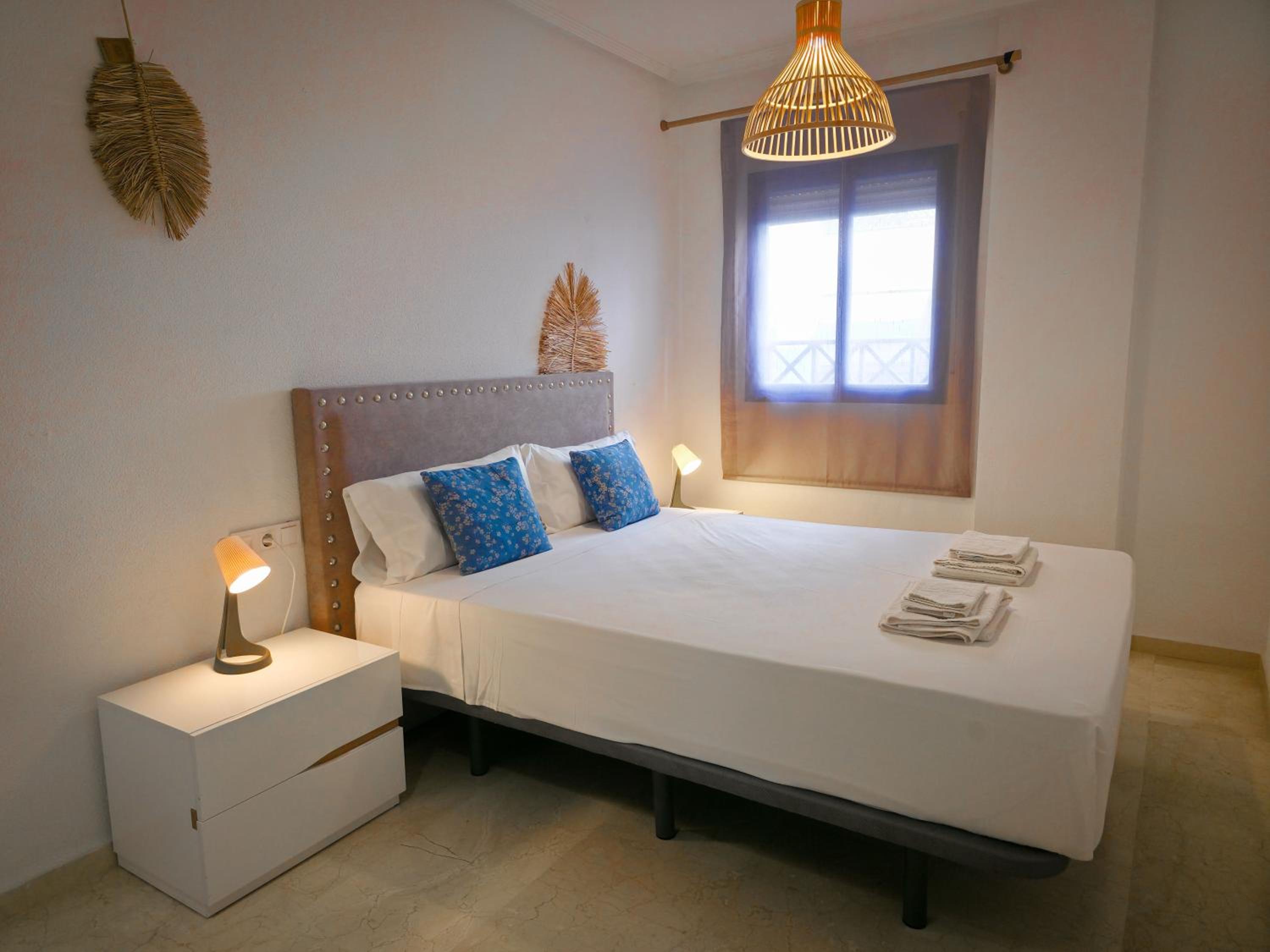 Deluxe One-Bedroom Apartment